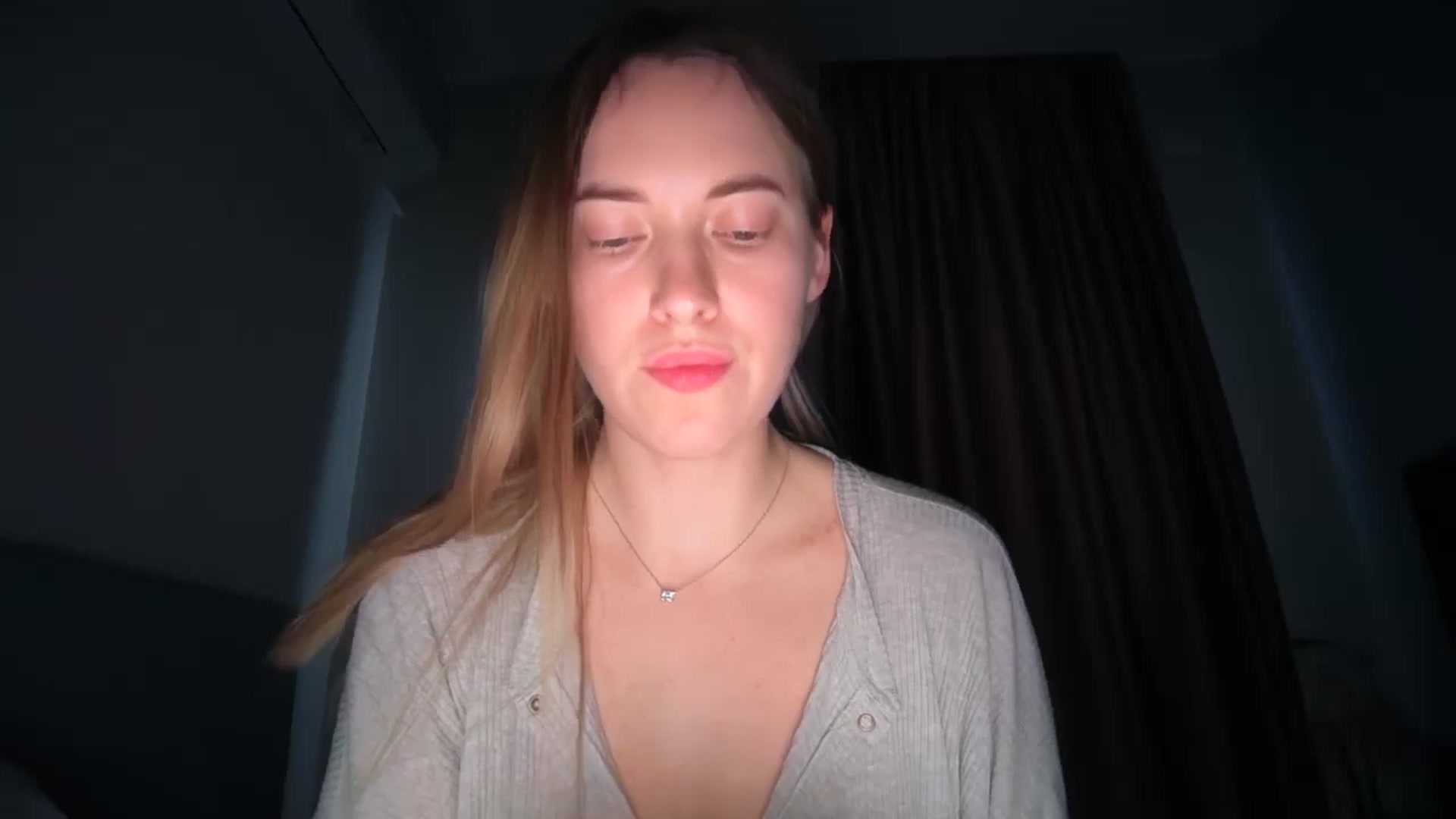 Gallery image thumbnail from SkySunFlower's myfreecams stream on, 01/11/2026, 14:20 image 11 of 20