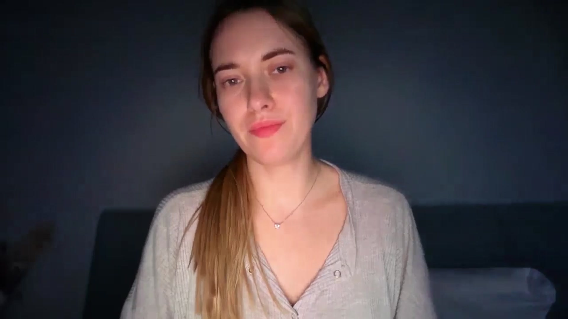 Gallery image thumbnail from SkySunFlower's myfreecams stream on, 01/11/2026, 15:25 image 14 of 20