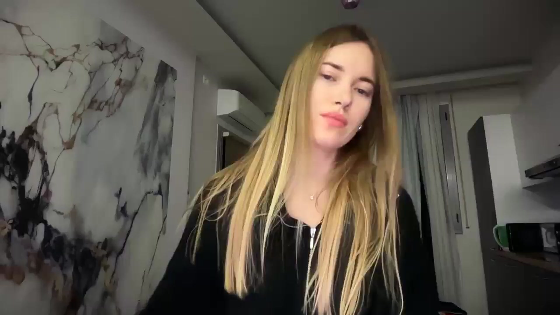 Gallery image thumbnail from SkySunFlower's myfreecams stream on, 01/12/2026, 04:39 image 1 of 20