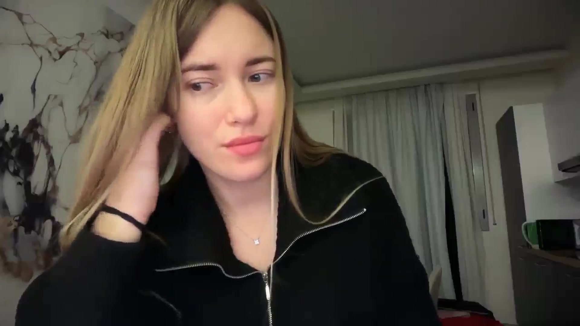 Gallery image thumbnail from SkySunFlower's myfreecams stream on, 01/12/2026, 04:39 image 17 of 20
