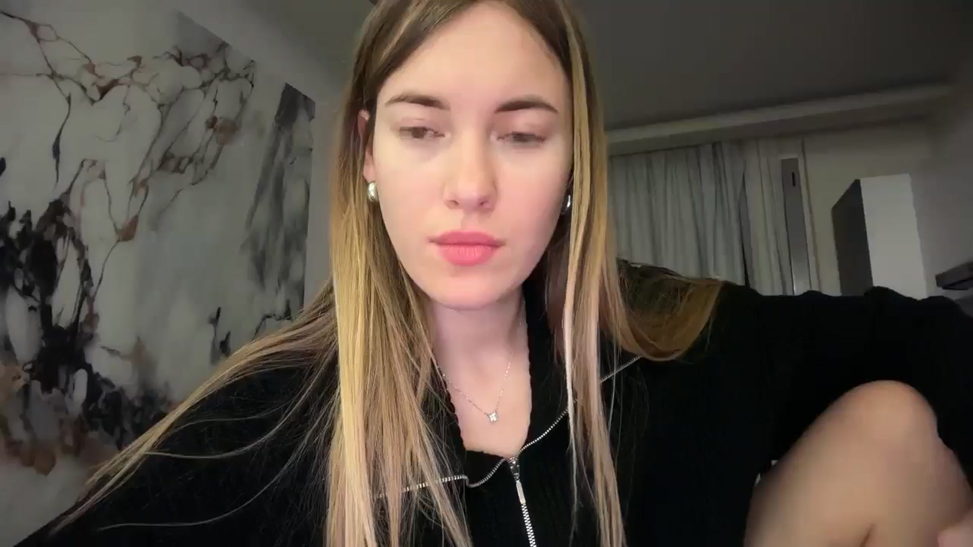 Gallery image thumbnail from SkySunFlower's myfreecams stream on, 01/12/2026, 04:39 image 14 of 20