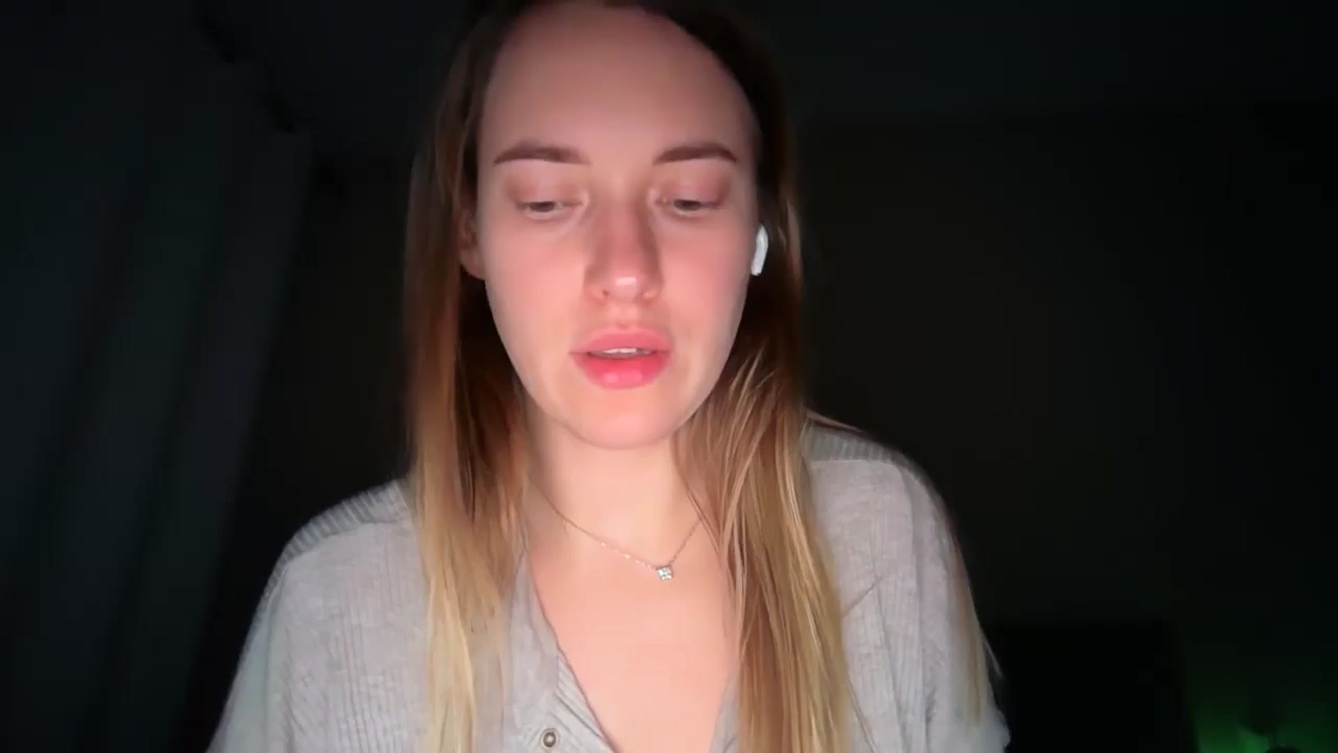 Gallery image thumbnail from SkySunFlower's myfreecams stream on, 01/13/2026, 04:03 image 18 of 20