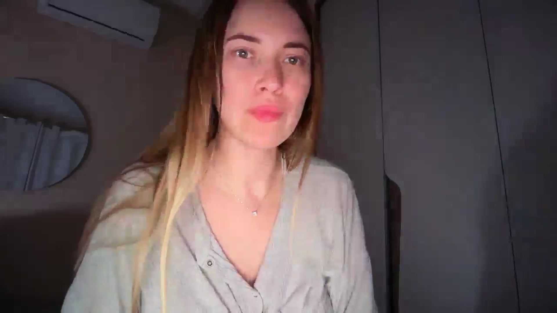 Gallery image thumbnail from SkySunFlower's myfreecams stream on, 01/13/2026, 04:28 image 18 of 20