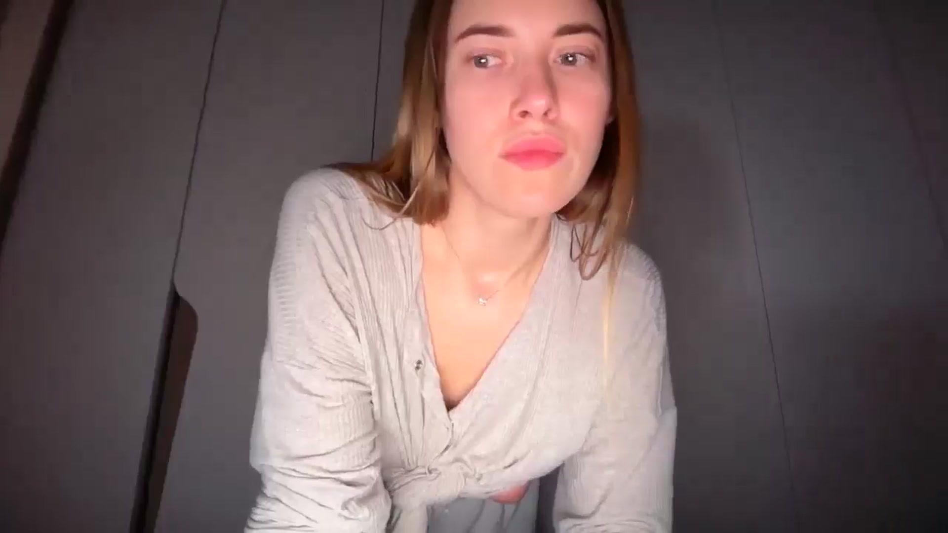 Gallery image thumbnail from SkySunFlower's myfreecams stream on, 01/13/2026, 04:28 image 20 of 20