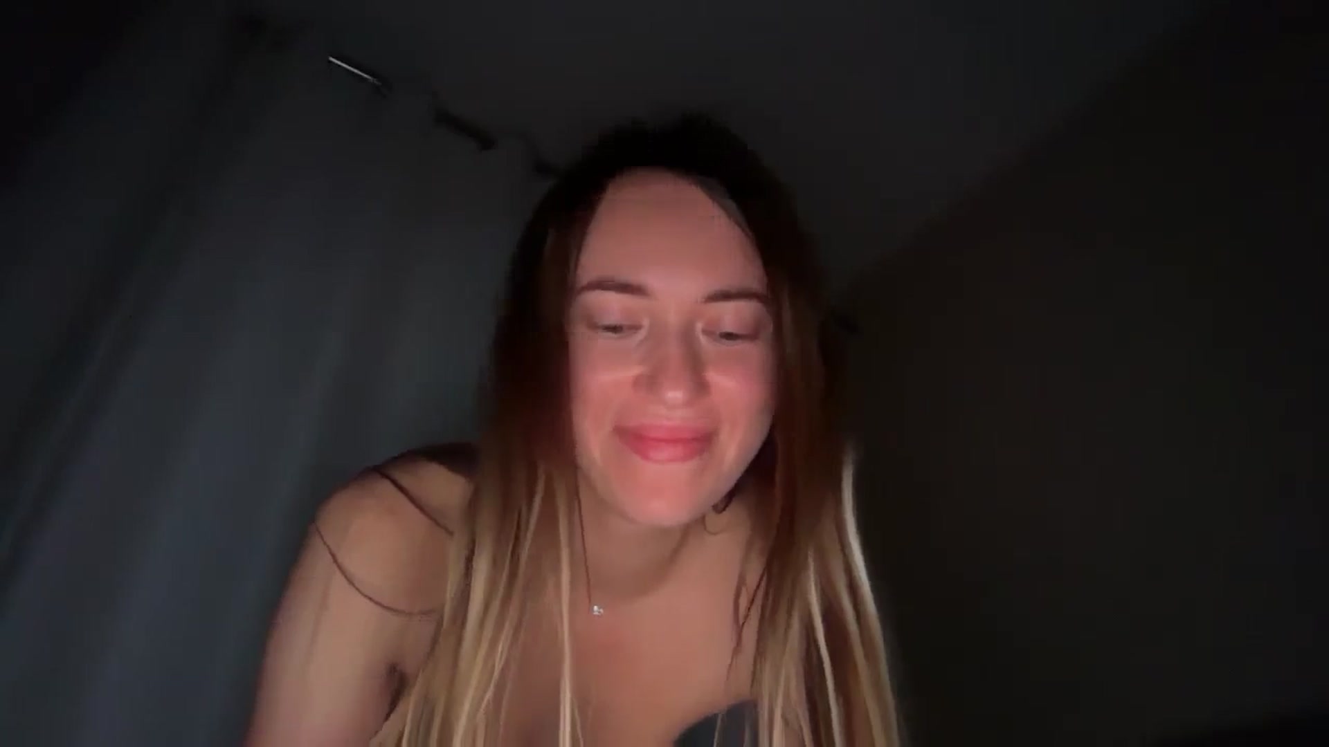 Gallery image thumbnail from SkySunFlower's myfreecams stream on, 01/13/2026, 07:22 image 11 of 20