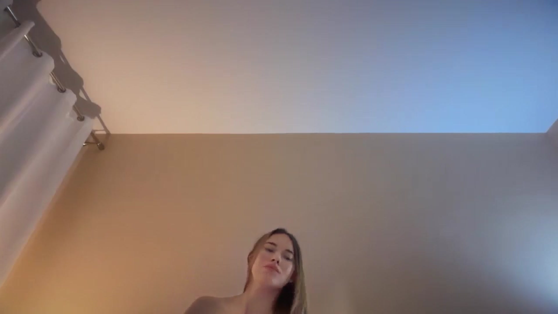 Gallery image thumbnail from SkySunFlower's myfreecams stream on, 01/14/2026, 23:36 image 18 of 20