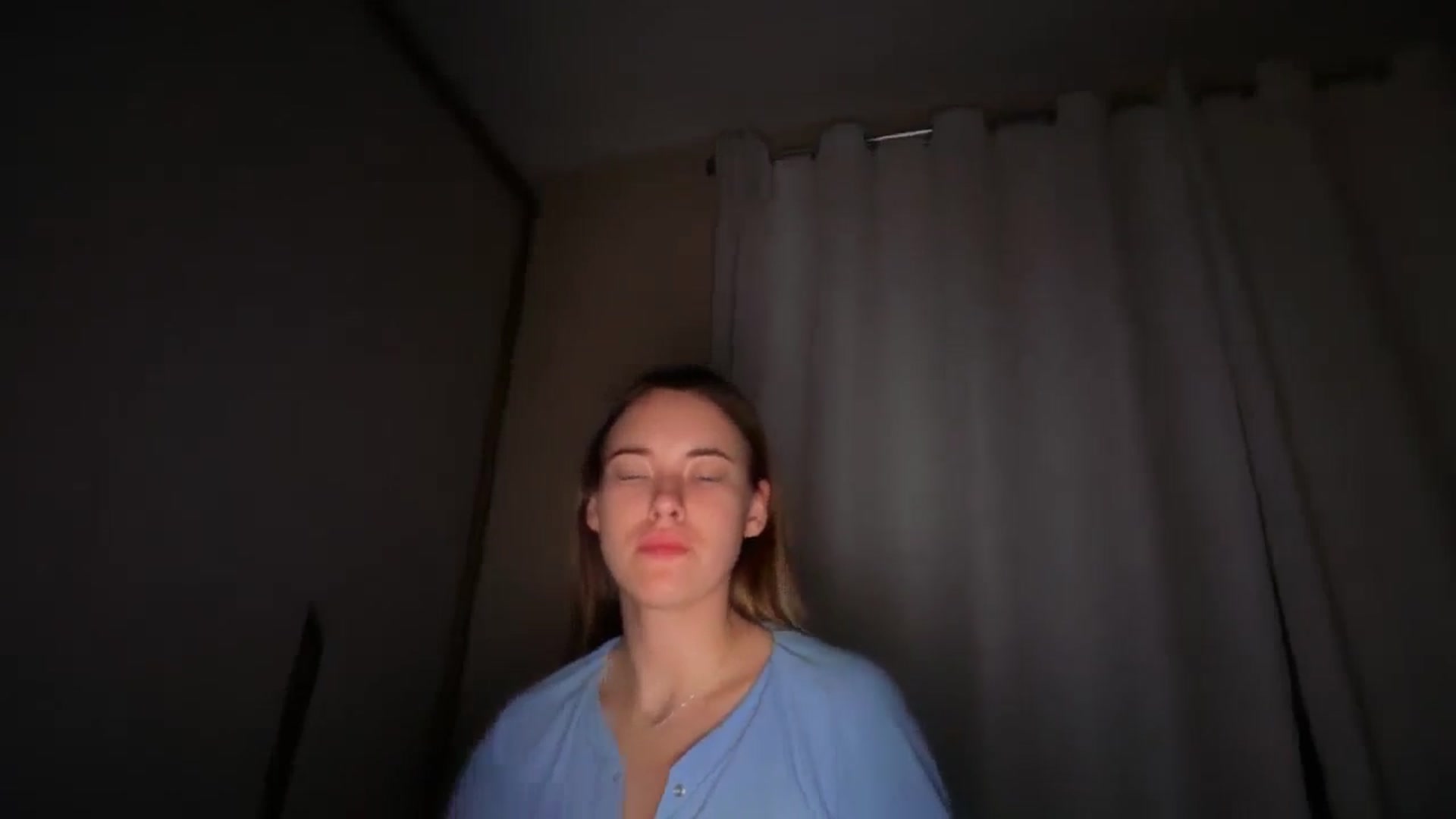 Gallery image thumbnail from SkySunFlower's myfreecams stream on, 01/15/2026, 07:12 image 17 of 20