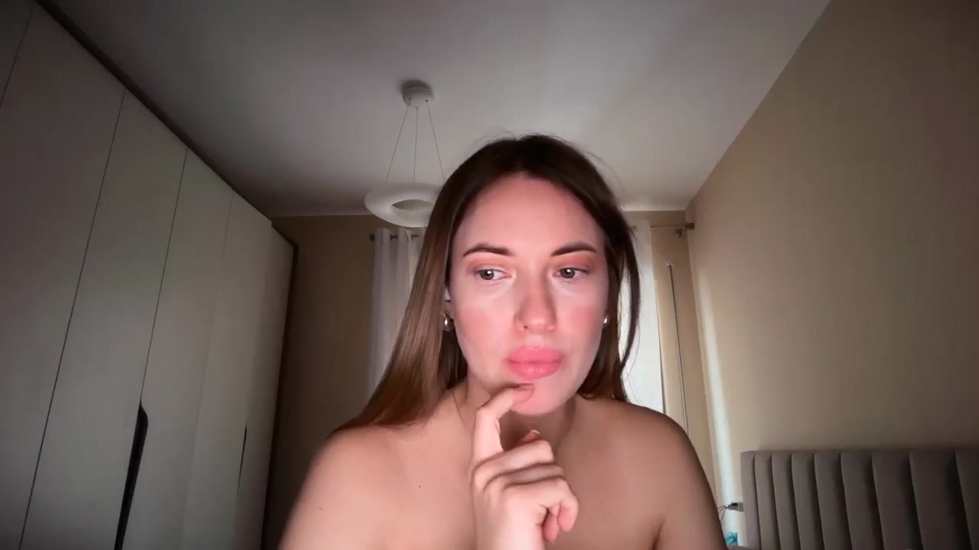 Gallery image thumbnail from SkySunFlower's myfreecams stream on, 01/22/2026, 12:51 image 10 of 20