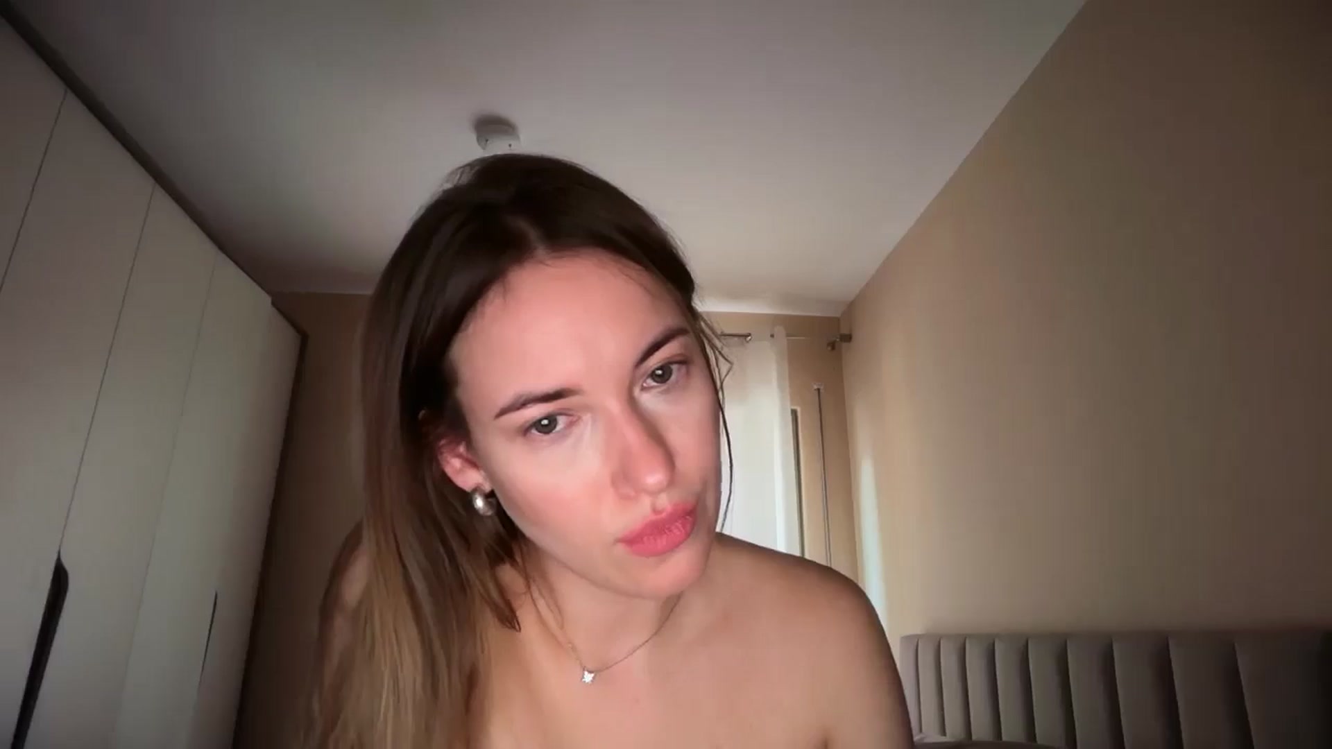 Gallery image thumbnail from SkySunFlower's myfreecams stream on, 01/23/2026, 14:06 image 19 of 20