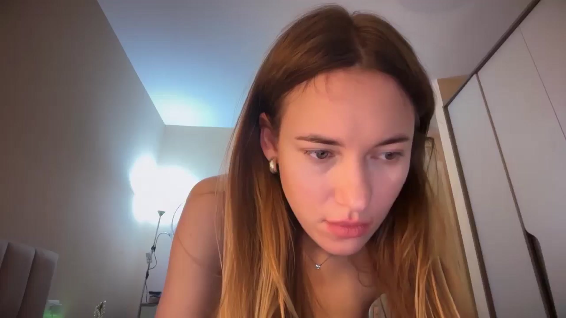 Gallery image thumbnail from SkySunFlower's myfreecams stream on, 01/25/2026, 21:48 image 13 of 20