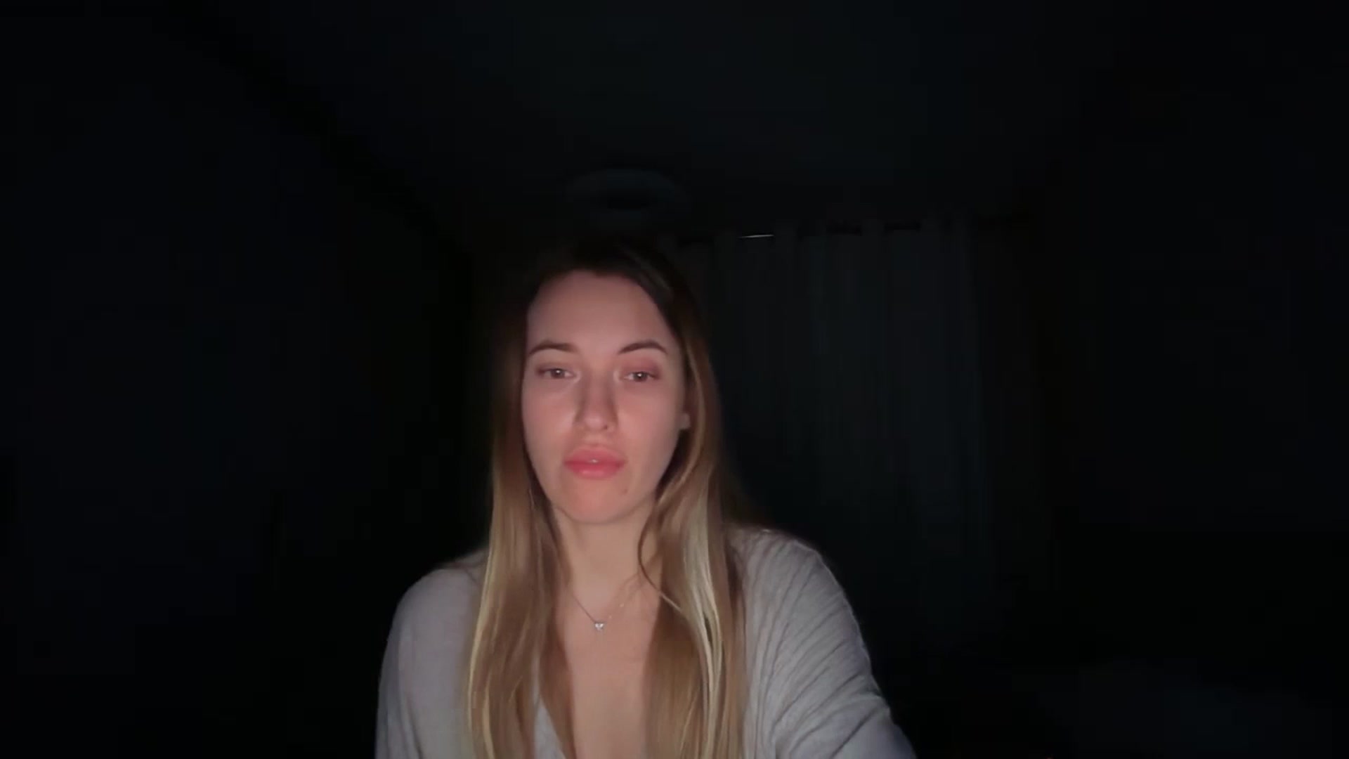 Gallery image thumbnail from SkySunFlower's myfreecams stream on, 01/27/2026, 03:13 image 5 of 20
