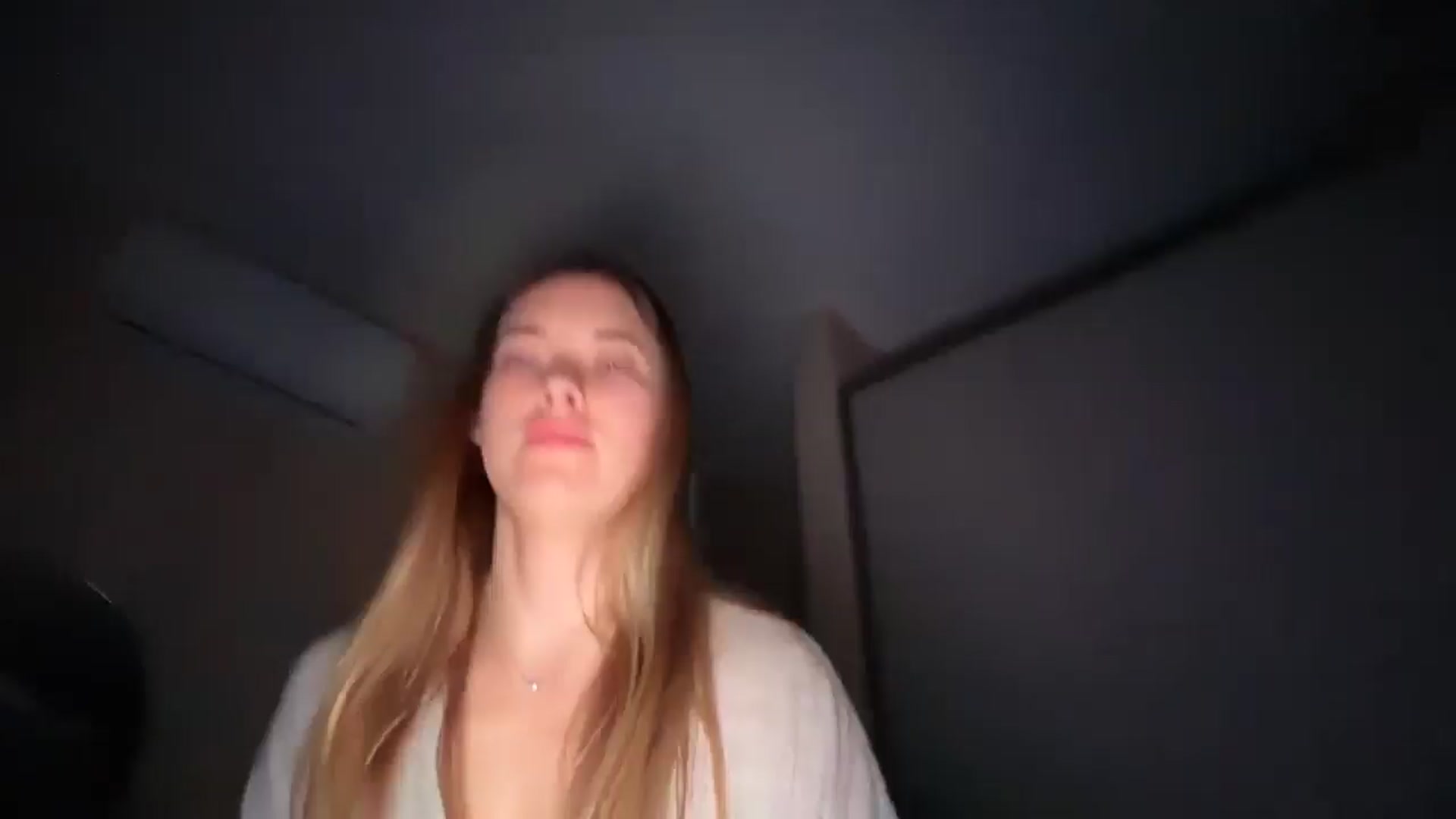 Gallery image thumbnail from SkySunFlower's myfreecams stream on, 01/27/2026, 03:13 image 6 of 20
