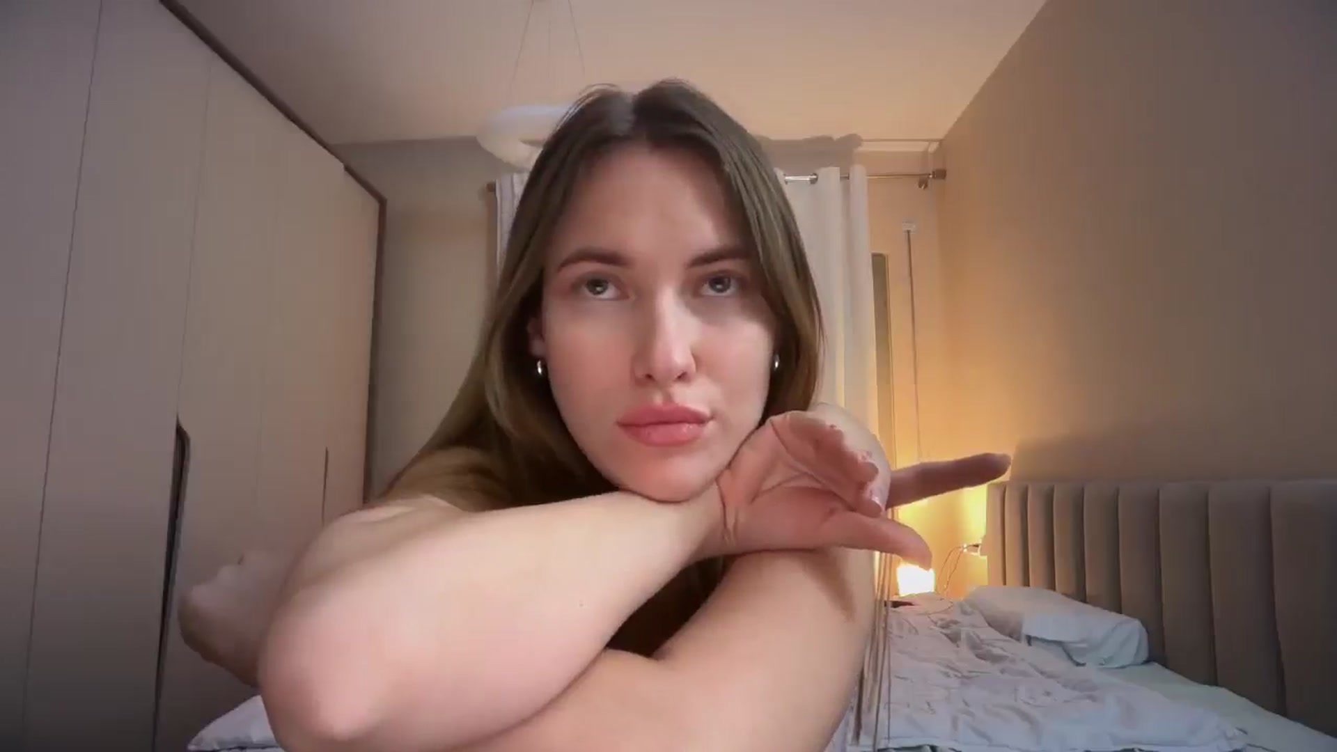 Gallery image thumbnail from SkySunFlower's myfreecams stream on, 01/30/2026, 04:15 image 2 of 20