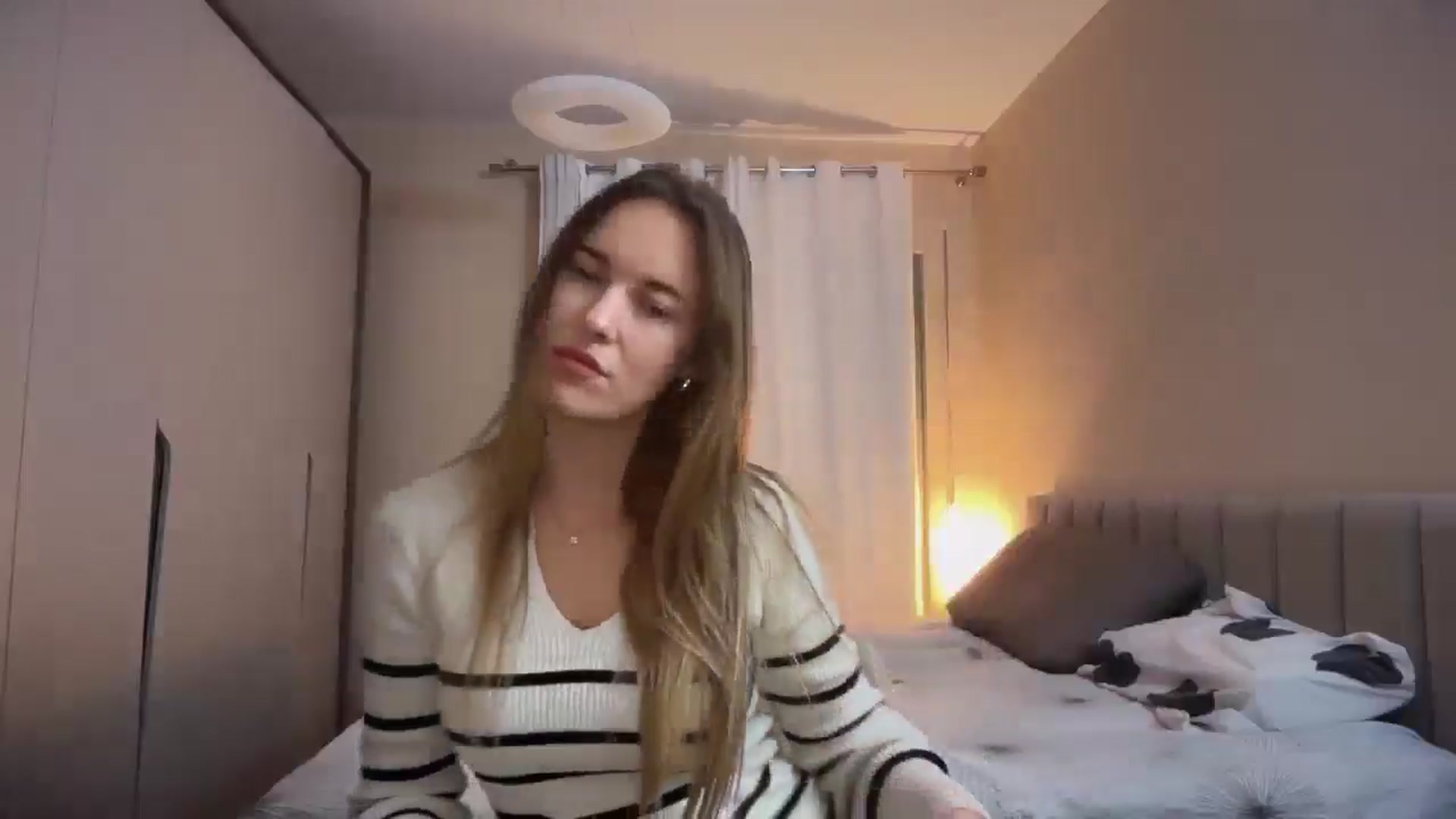 Gallery image thumbnail from SkySunFlower's myfreecams stream on, 03/01/2026, 23:14 image 9 of 20