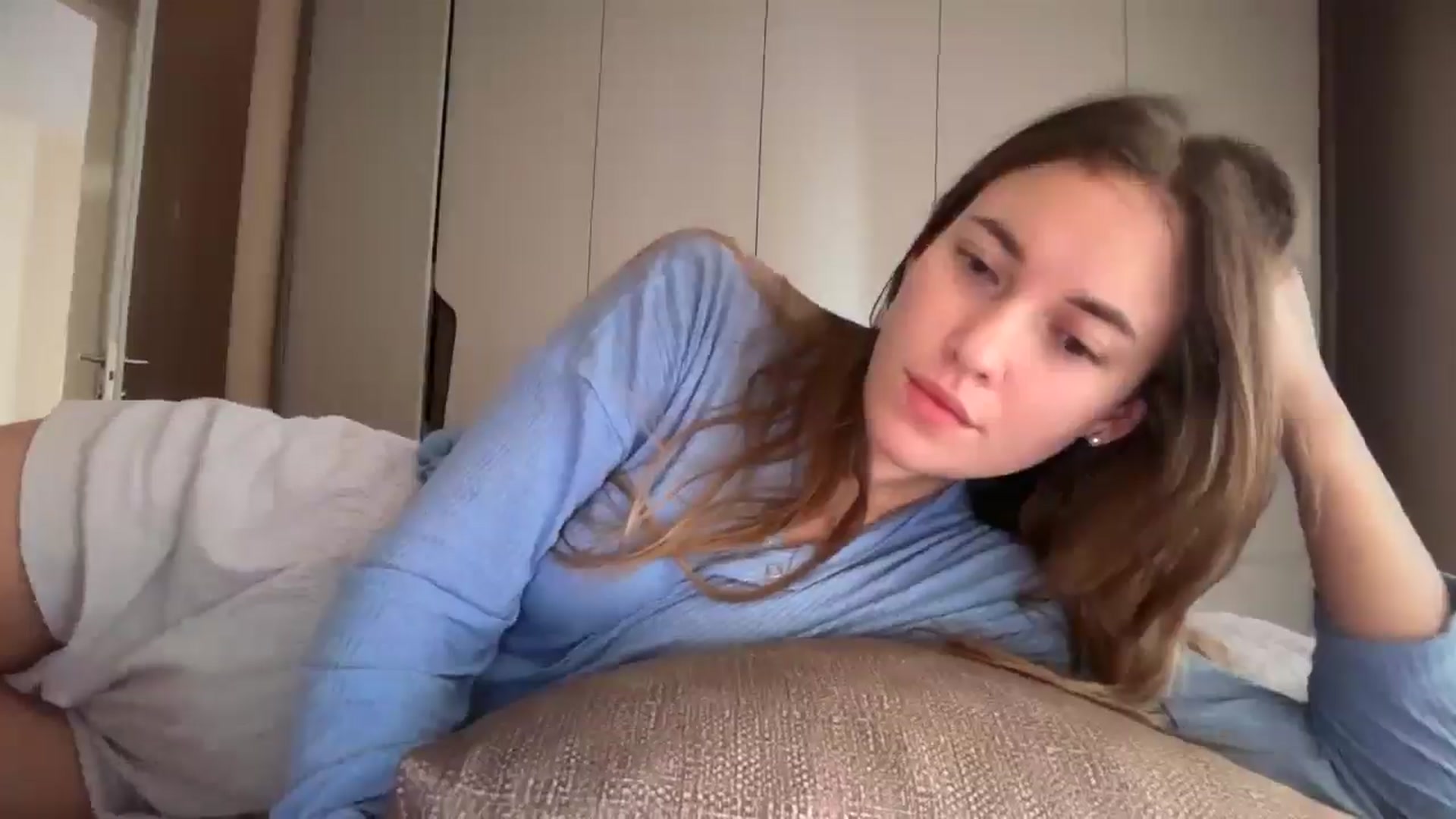 Gallery image thumbnail from SkySunFlower's myfreecams stream on, 03/03/2026, 14:38 image 18 of 20