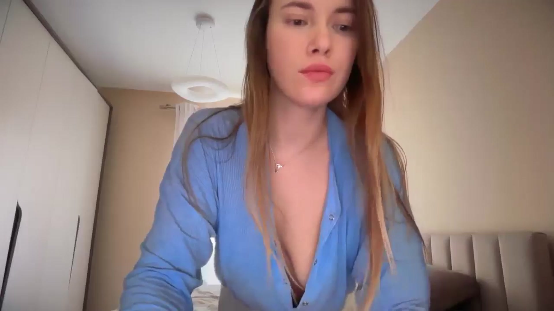 Gallery image thumbnail from SkySunFlower's myfreecams stream on, 03/04/2026, 11:28 image 13 of 20