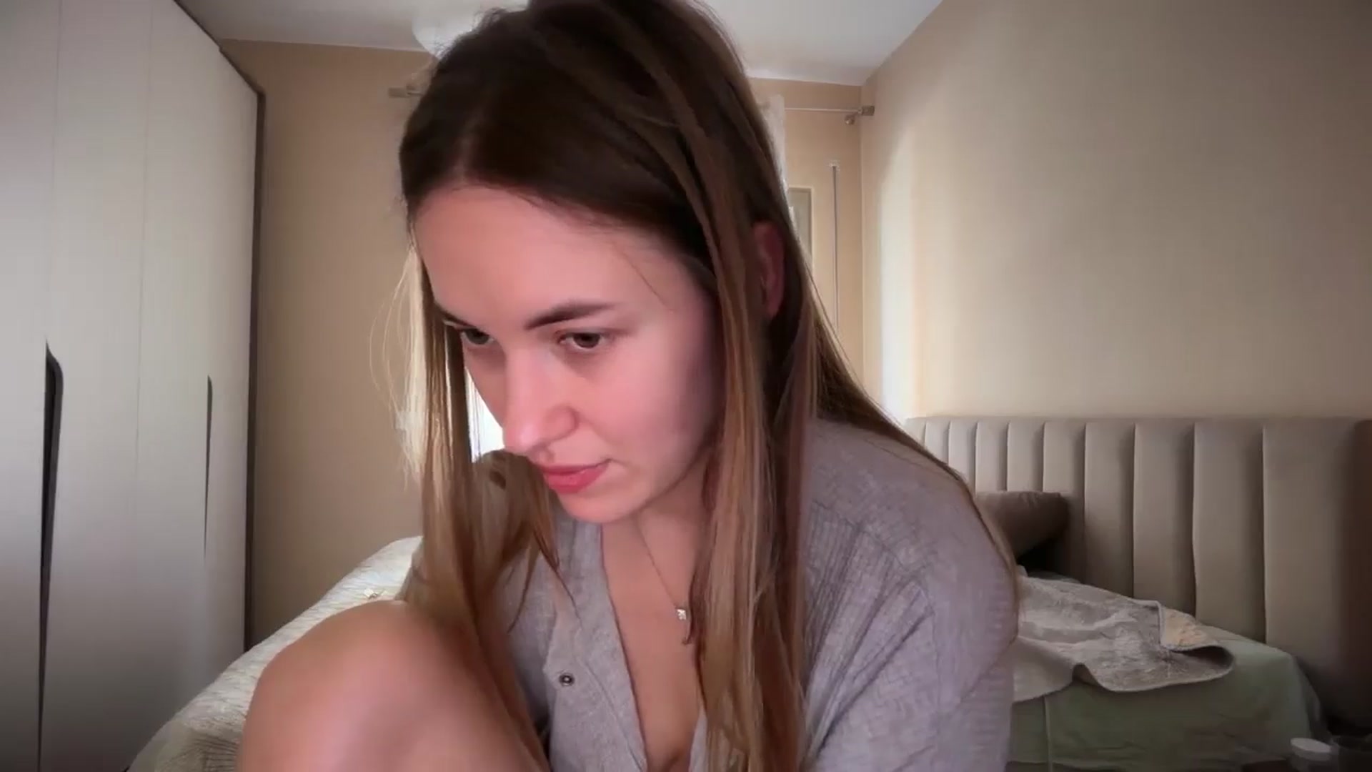 Gallery image thumbnail from SkySunFlower's myfreecams stream on, 03/06/2026, 09:01 image 3 of 20
