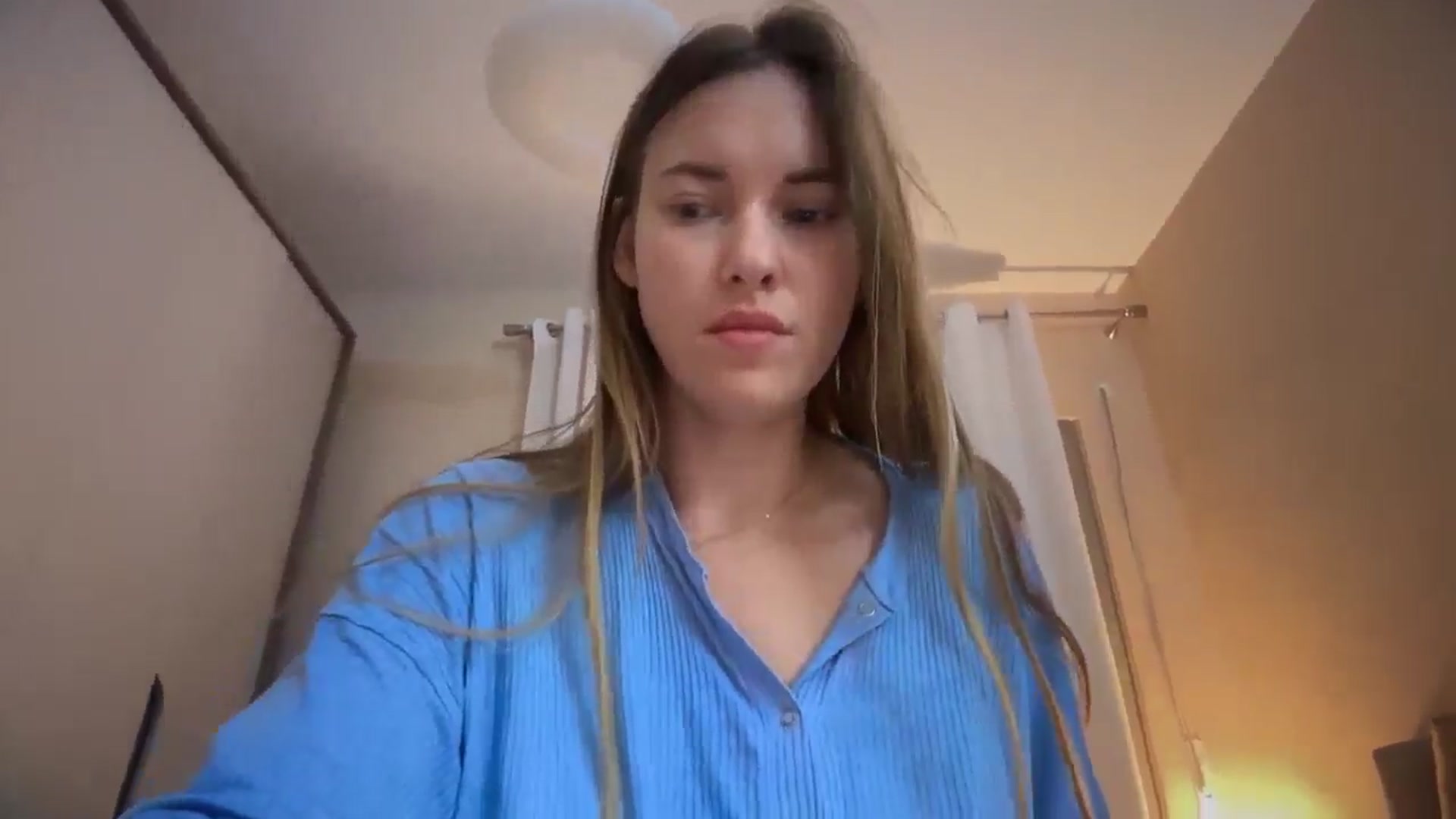 Gallery image thumbnail from SkySunFlower's myfreecams stream on, 03/09/2026, 03:52 image 18 of 20