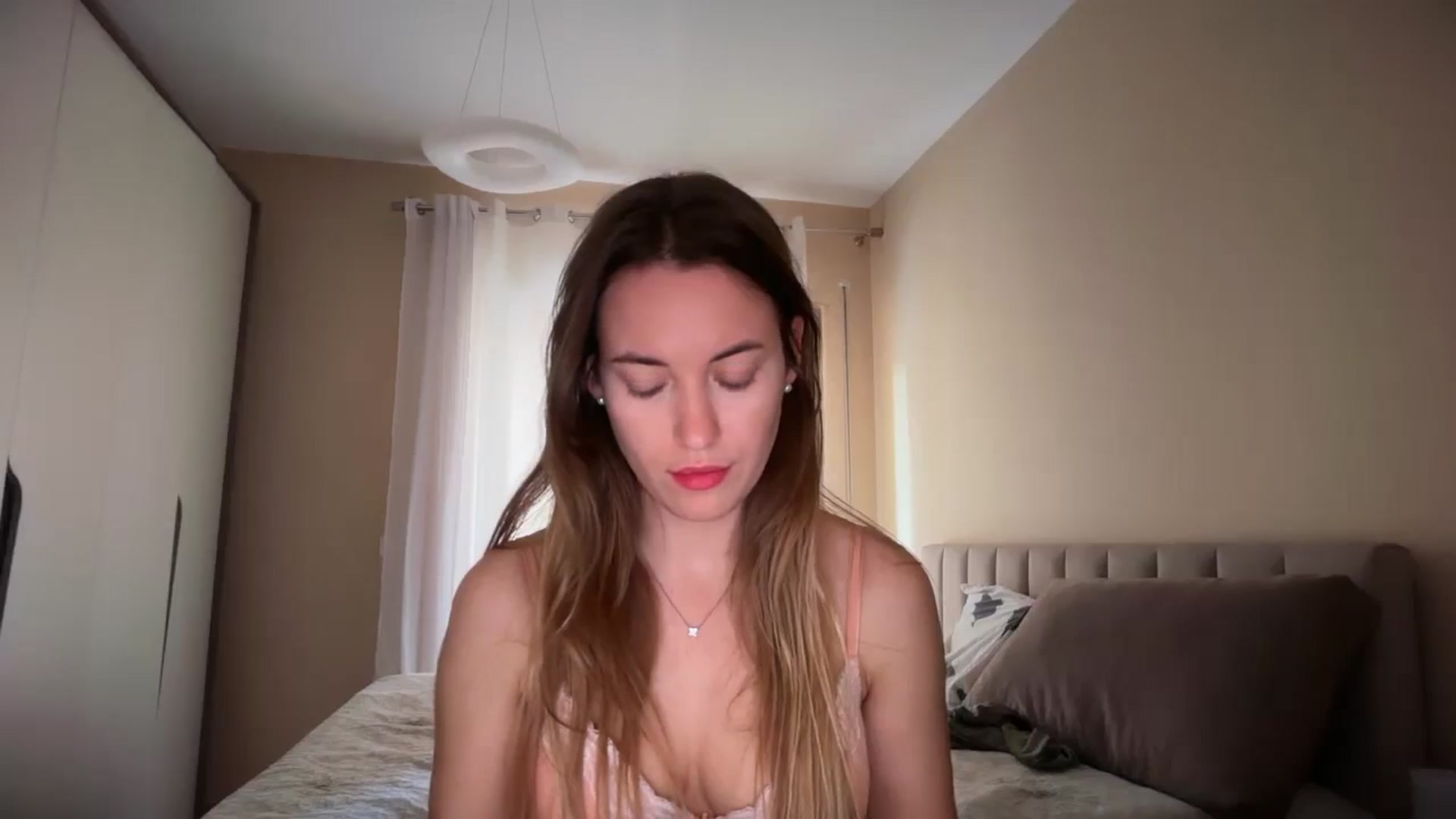 Gallery image thumbnail from SkySunFlower's myfreecams stream on, 03/13/2026, 15:40 image 18 of 20