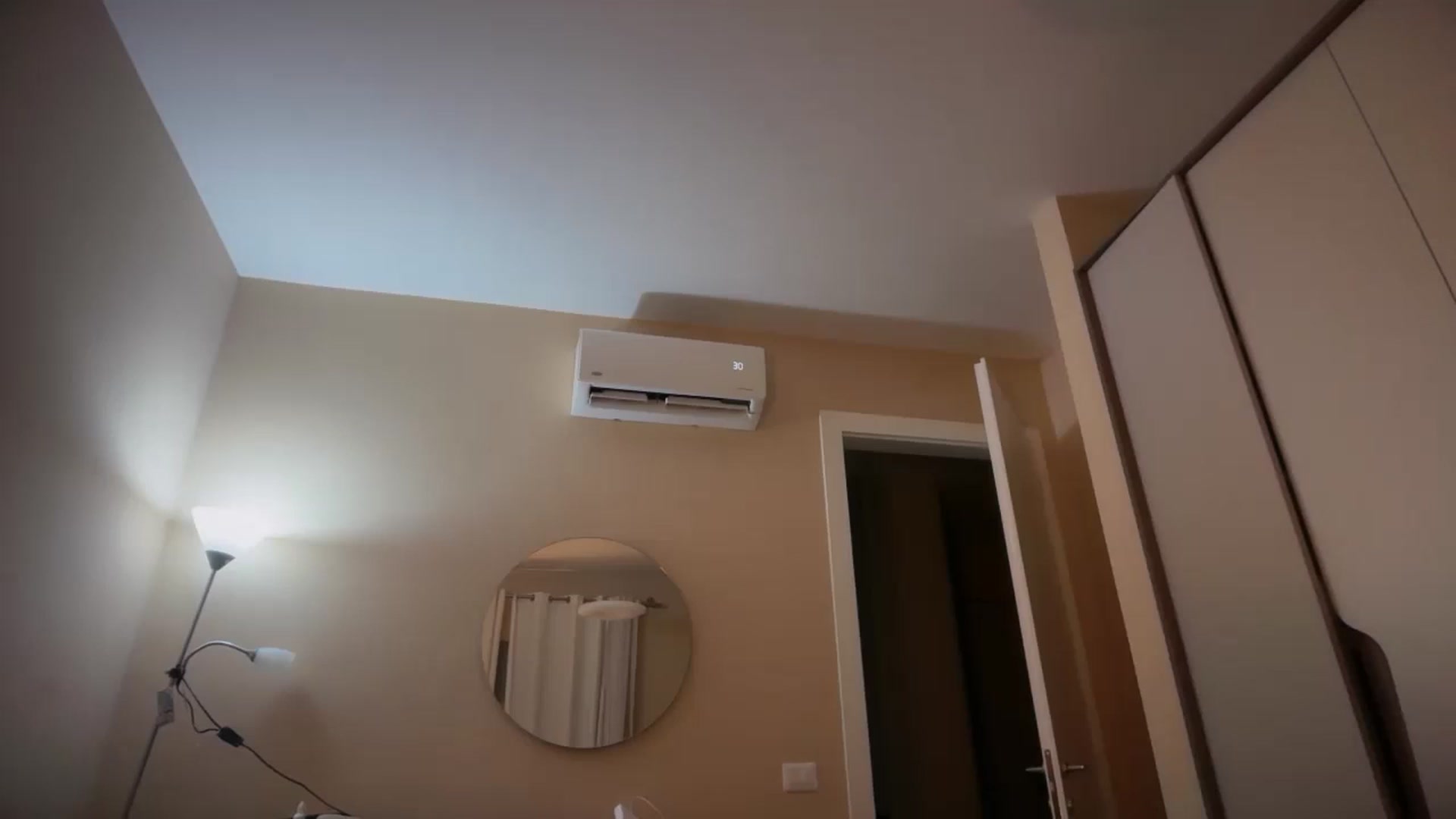 Gallery image thumbnail from SkySunFlower's myfreecams stream on, 03/19/2026, 04:19 image 19 of 20