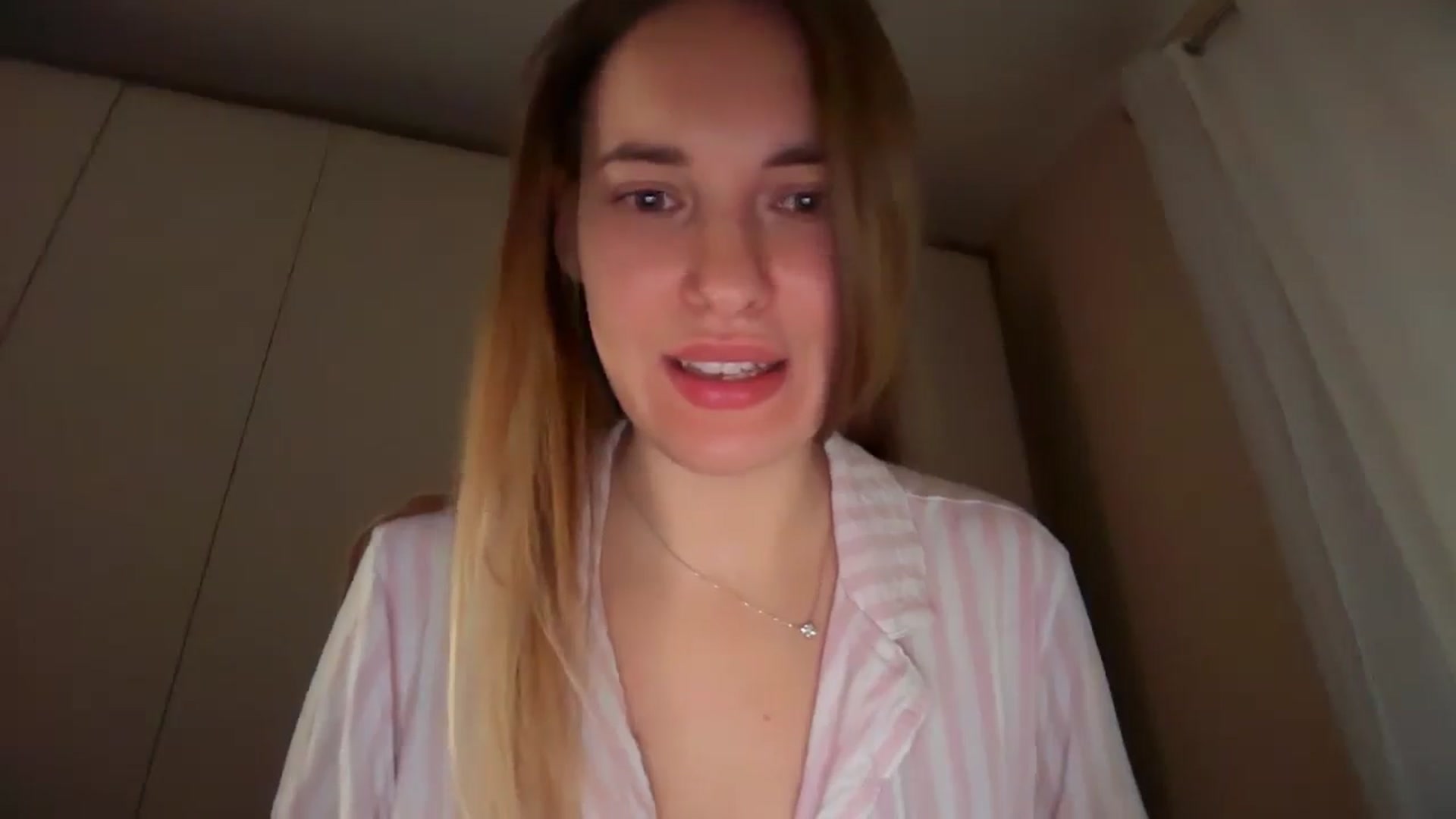 Gallery image thumbnail from SkySunFlower's myfreecams stream on, 03/24/2026, 11:11 image 8 of 20
