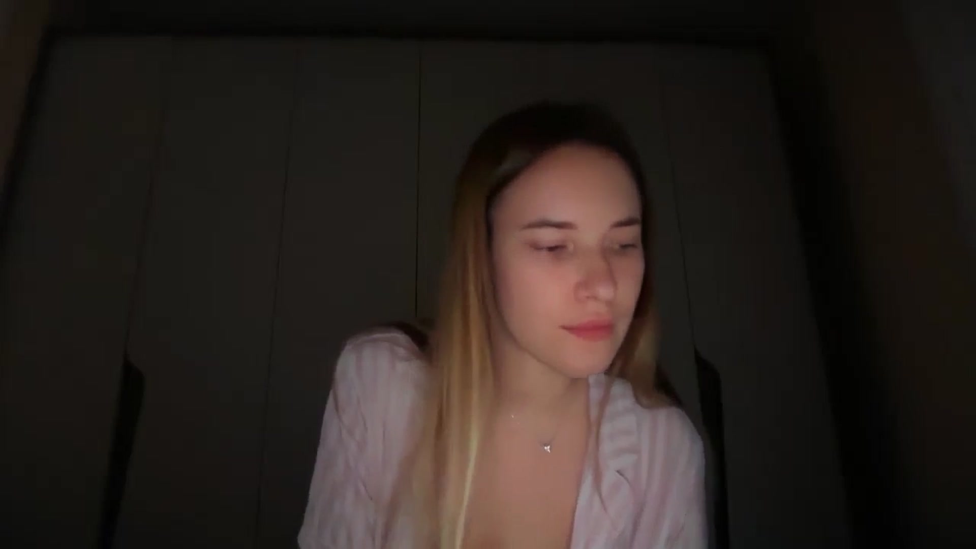 Gallery image thumbnail from SkySunFlower's myfreecams stream on, 03/24/2026, 11:11 image 10 of 20