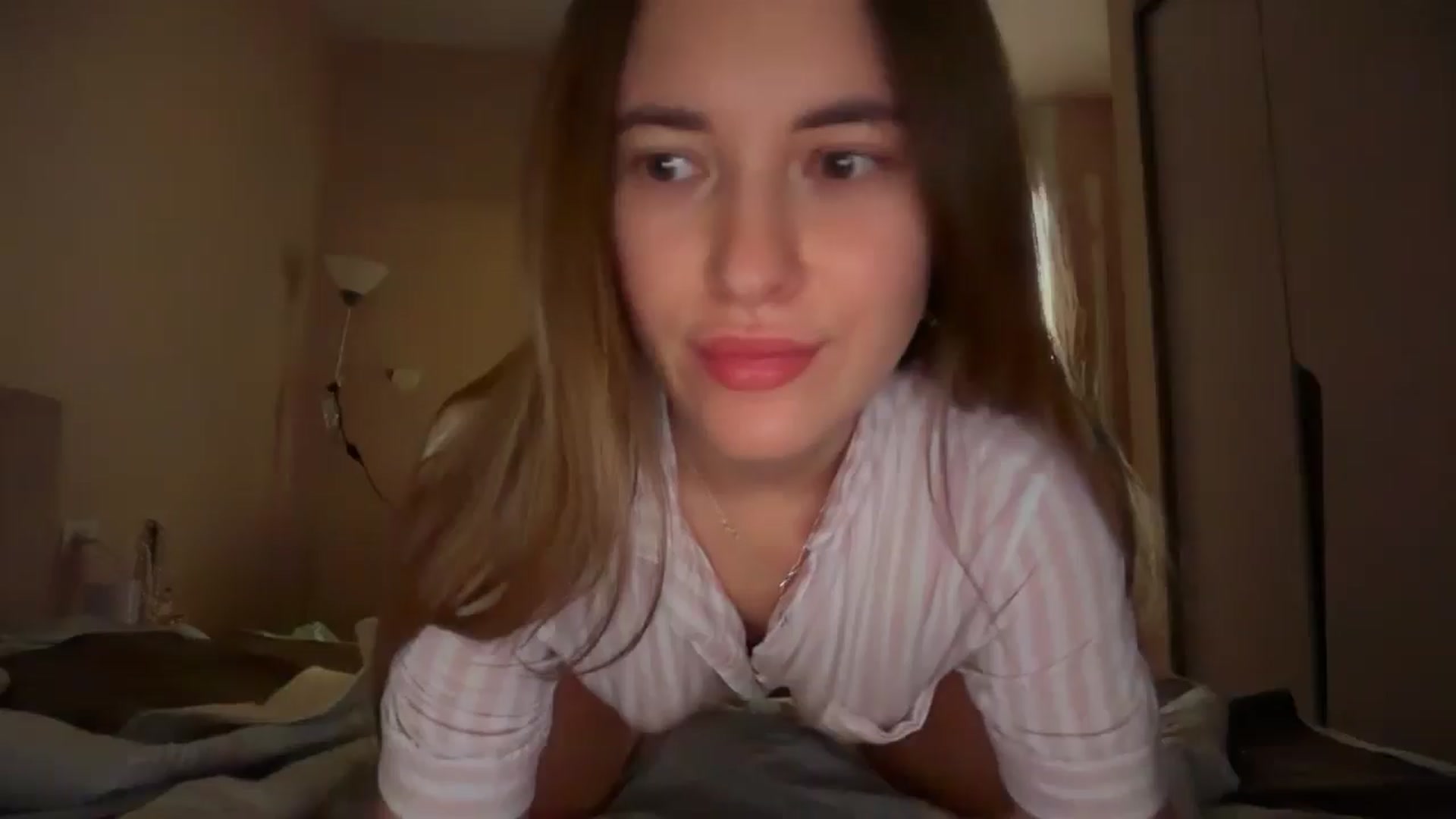 Gallery image thumbnail from SkySunFlower's myfreecams stream on, 03/24/2026, 11:11 image 2 of 20