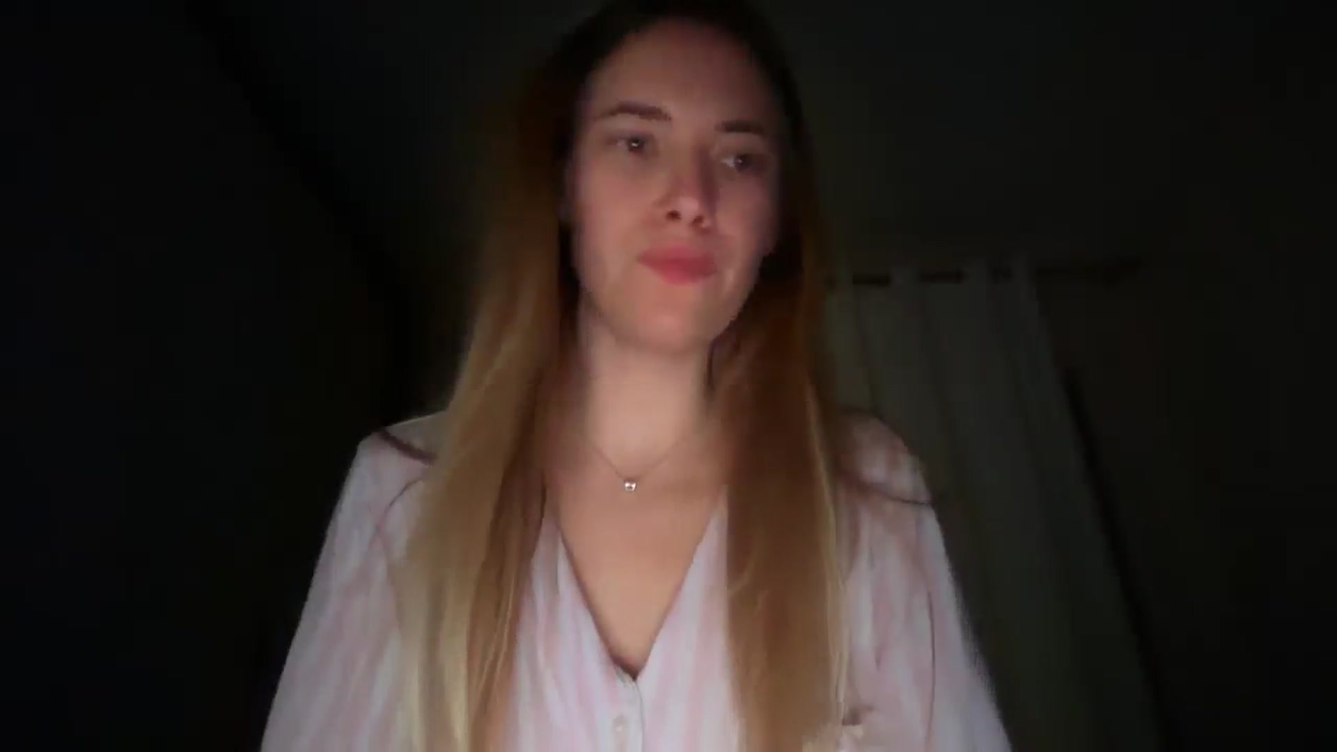 Gallery image thumbnail from SkySunFlower's myfreecams stream on, 03/27/2026, 16:03 image 6 of 20