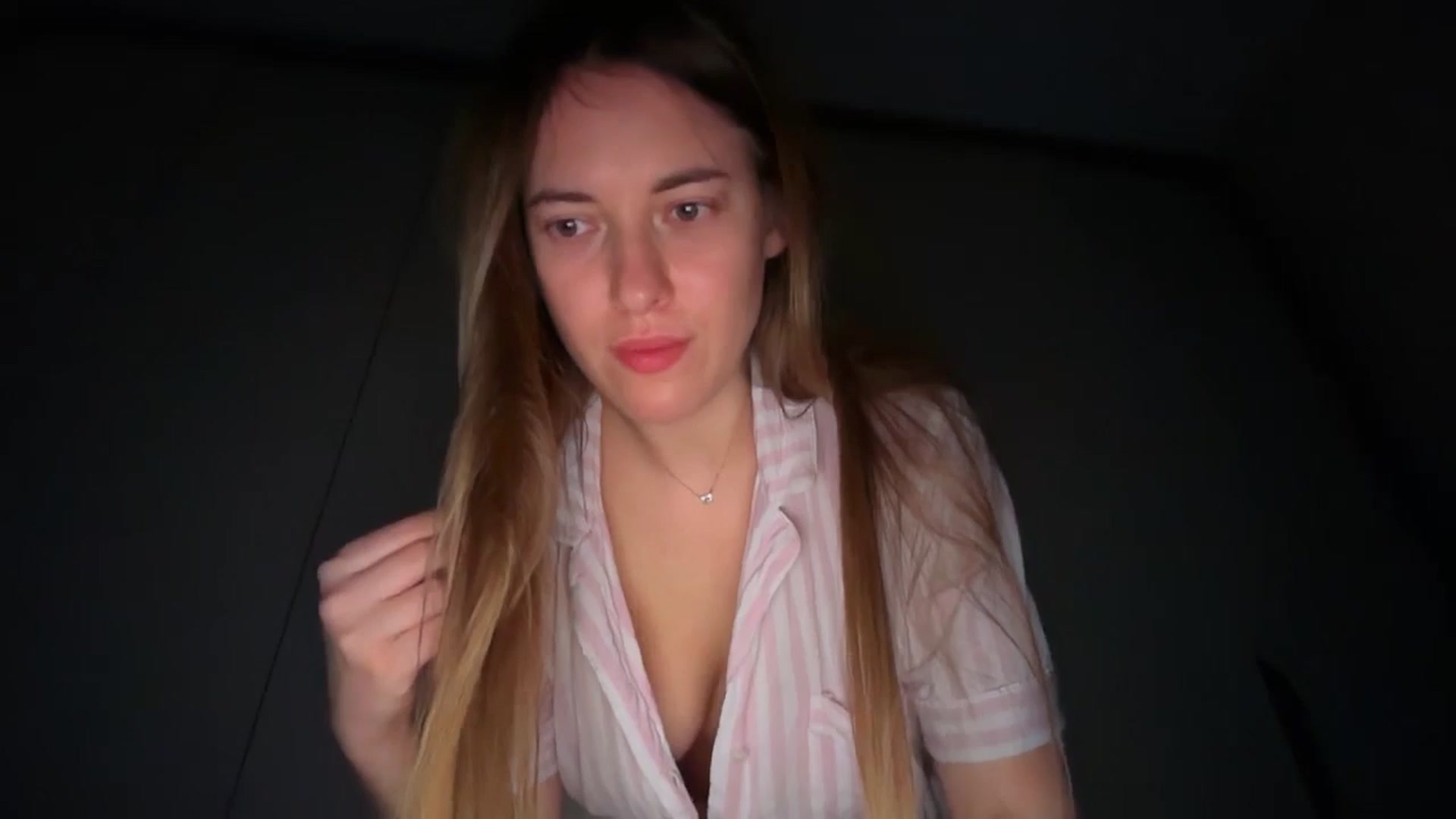 Gallery image thumbnail from SkySunFlower's myfreecams stream on, 03/27/2026, 16:03 image 20 of 20