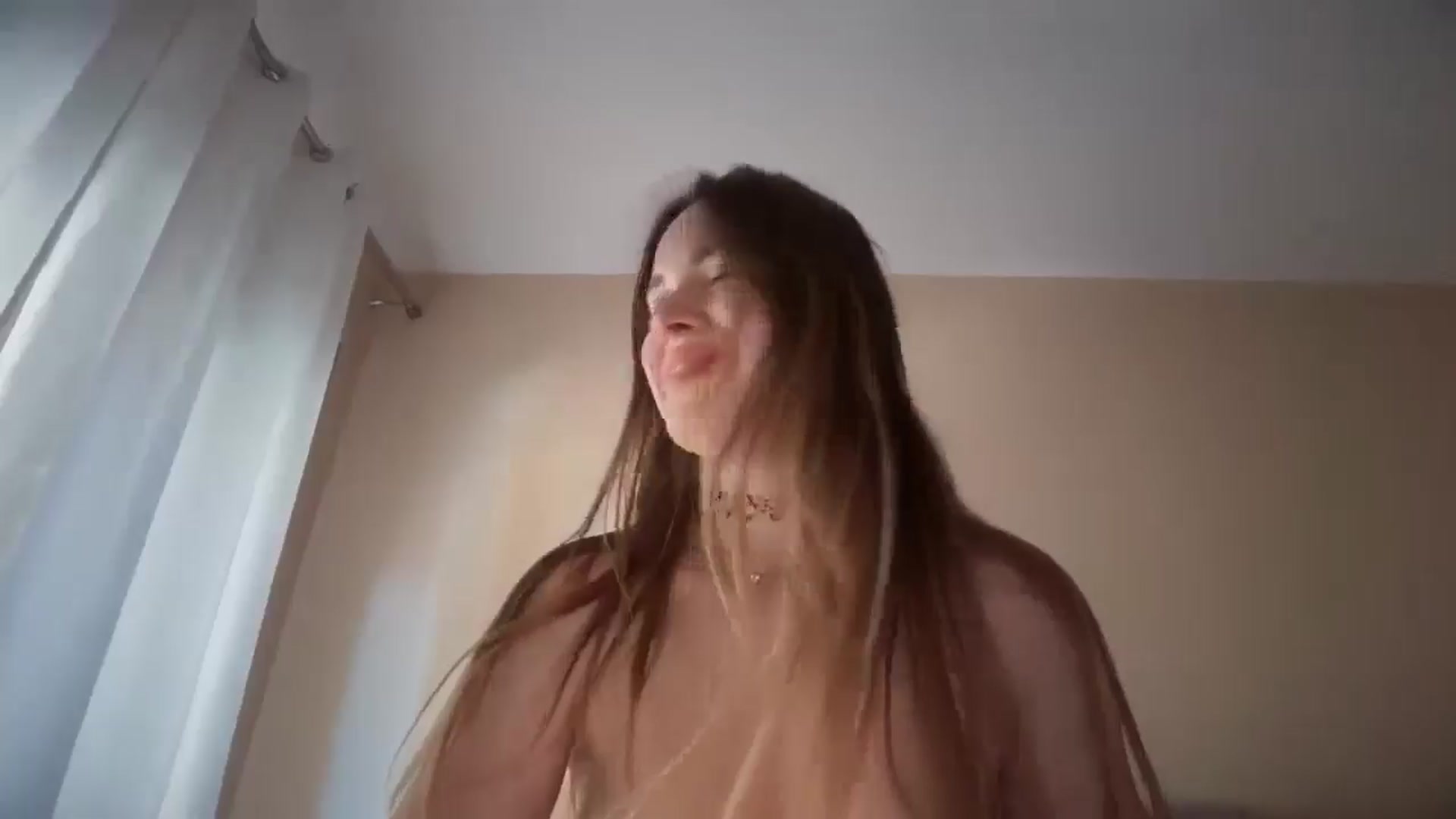Gallery image thumbnail from SkySunFlower's myfreecams stream on, 04/09/2026, 13:37 image 11 of 20