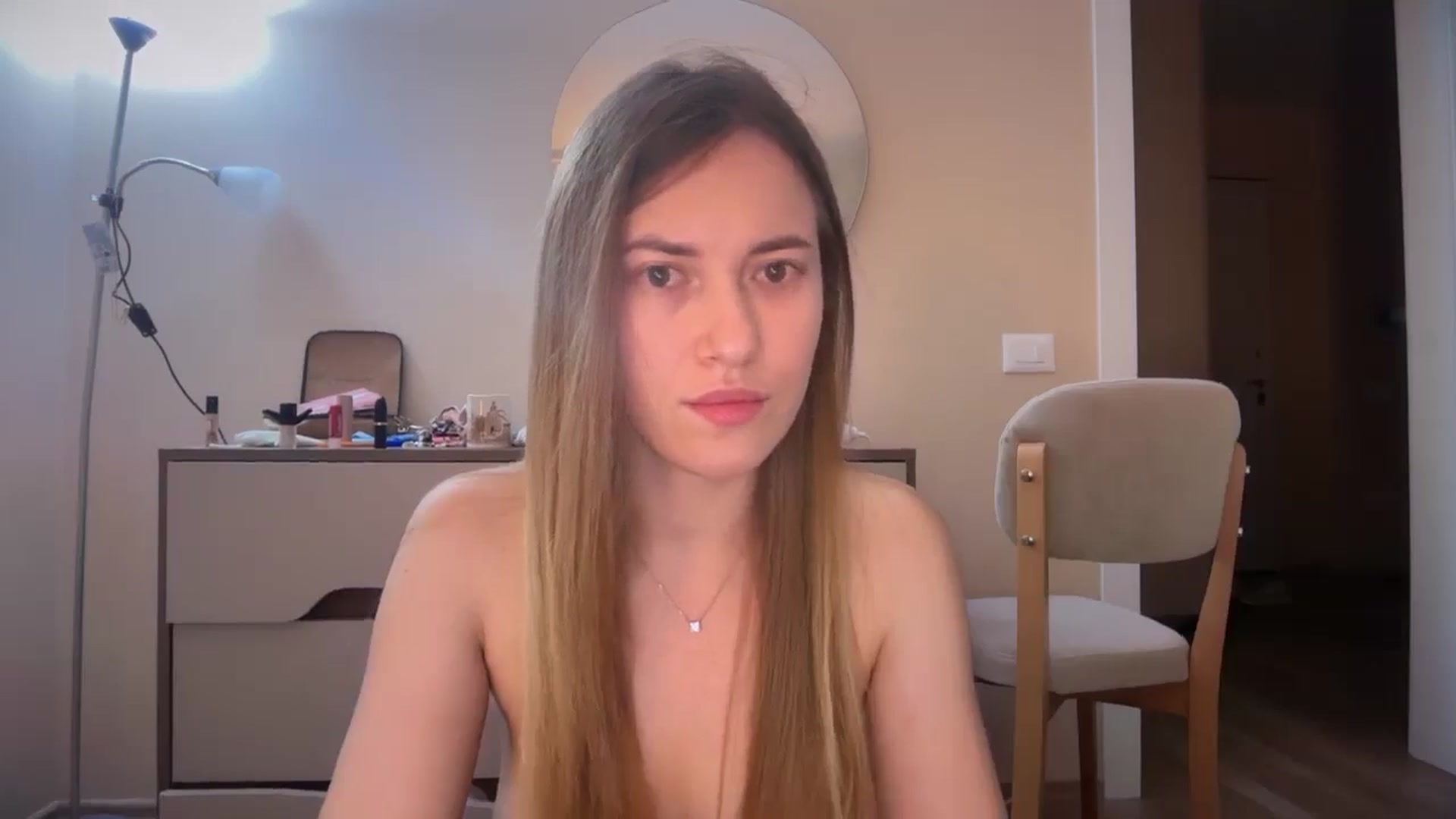 Gallery image thumbnail from SkySunFlower's myfreecams stream on, 04/14/2026, 04:04 image 15 of 20