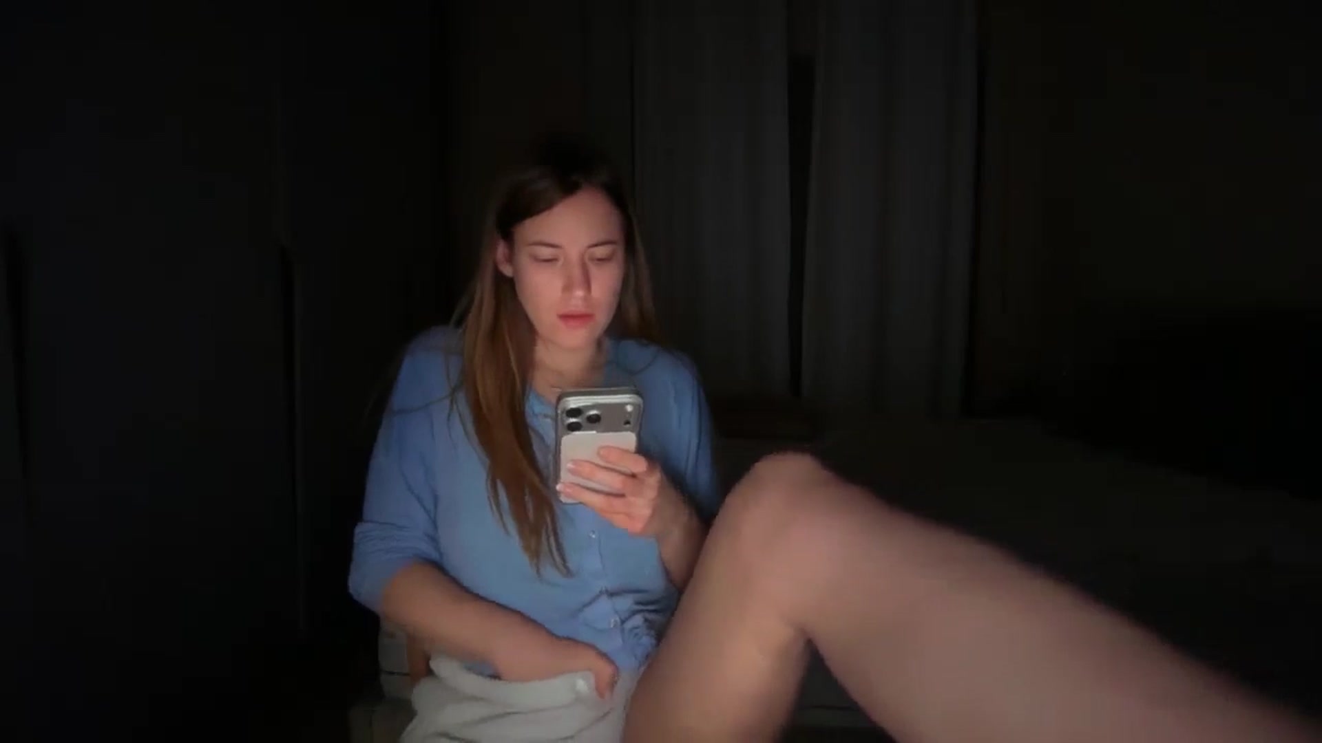 Gallery image thumbnail from SkySunFlower's myfreecams stream on, 04/14/2026, 05:36 image 16 of 20