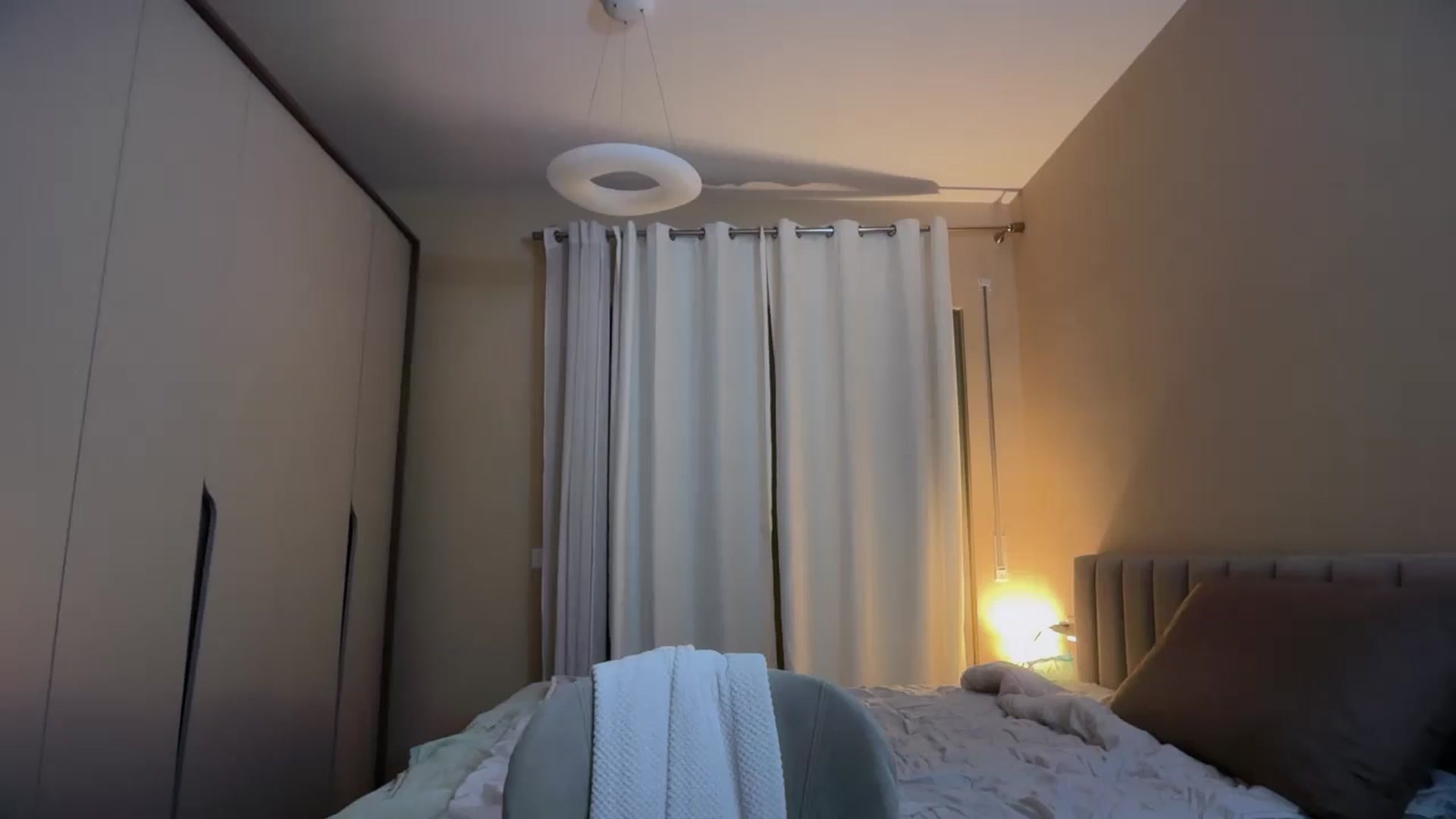 Gallery image thumbnail from SkySunFlower's myfreecams stream on, 04/14/2026, 19:00 image 13 of 20