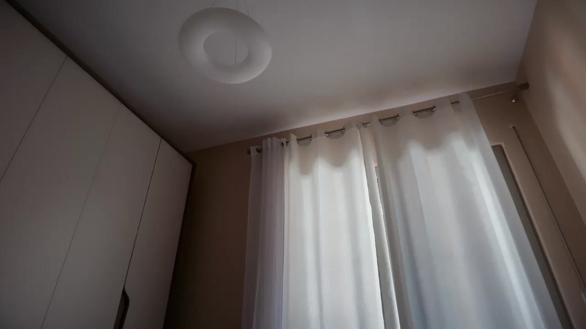 Gallery image thumbnail from SkySunFlower's myfreecams stream on, 04/18/2026, 07:56 image 5 of 20