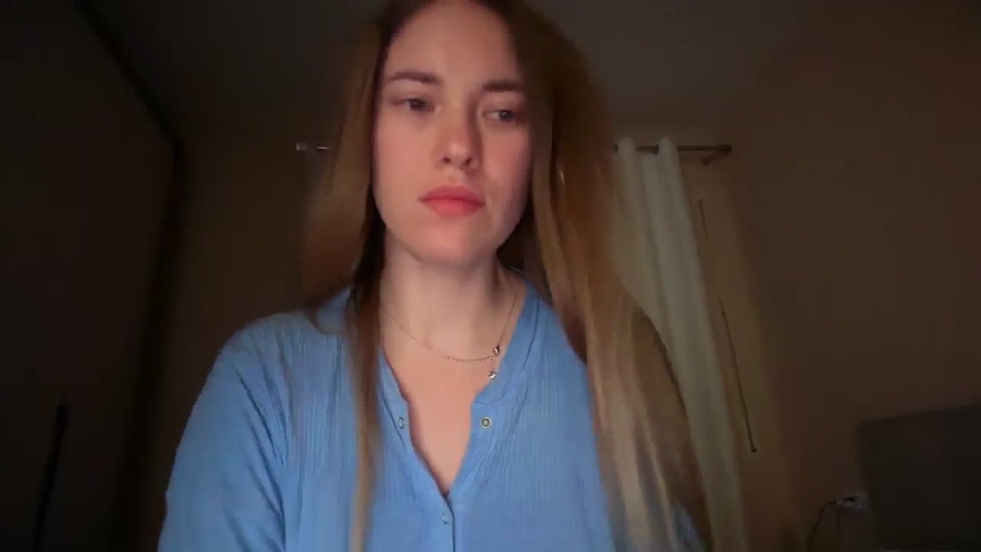 Gallery image thumbnail from SkySunFlower's myfreecams stream on, 04/19/2026, 09:49 image 4 of 20
