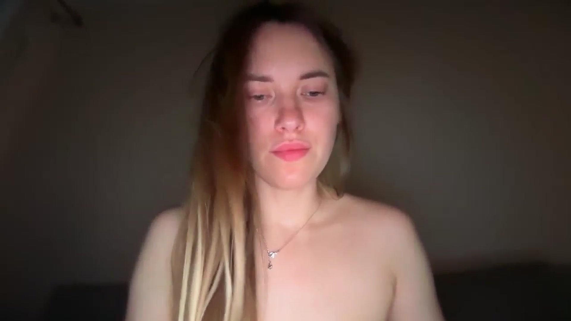 Gallery image thumbnail from SkySunFlower's myfreecams stream on, 04/19/2026, 12:24 image 8 of 20