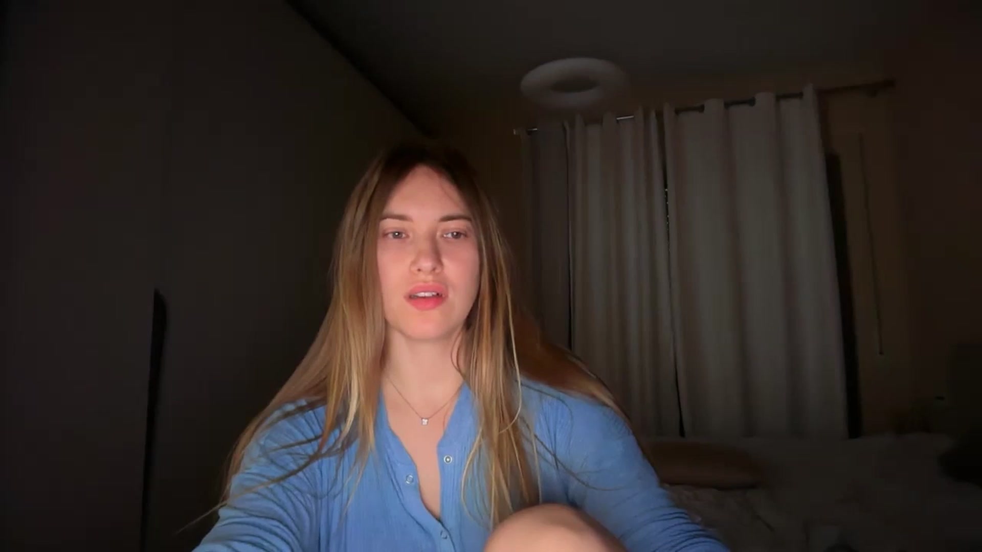 Gallery image thumbnail from SkySunFlower's myfreecams stream on, 04/21/2026, 08:35 image 13 of 20