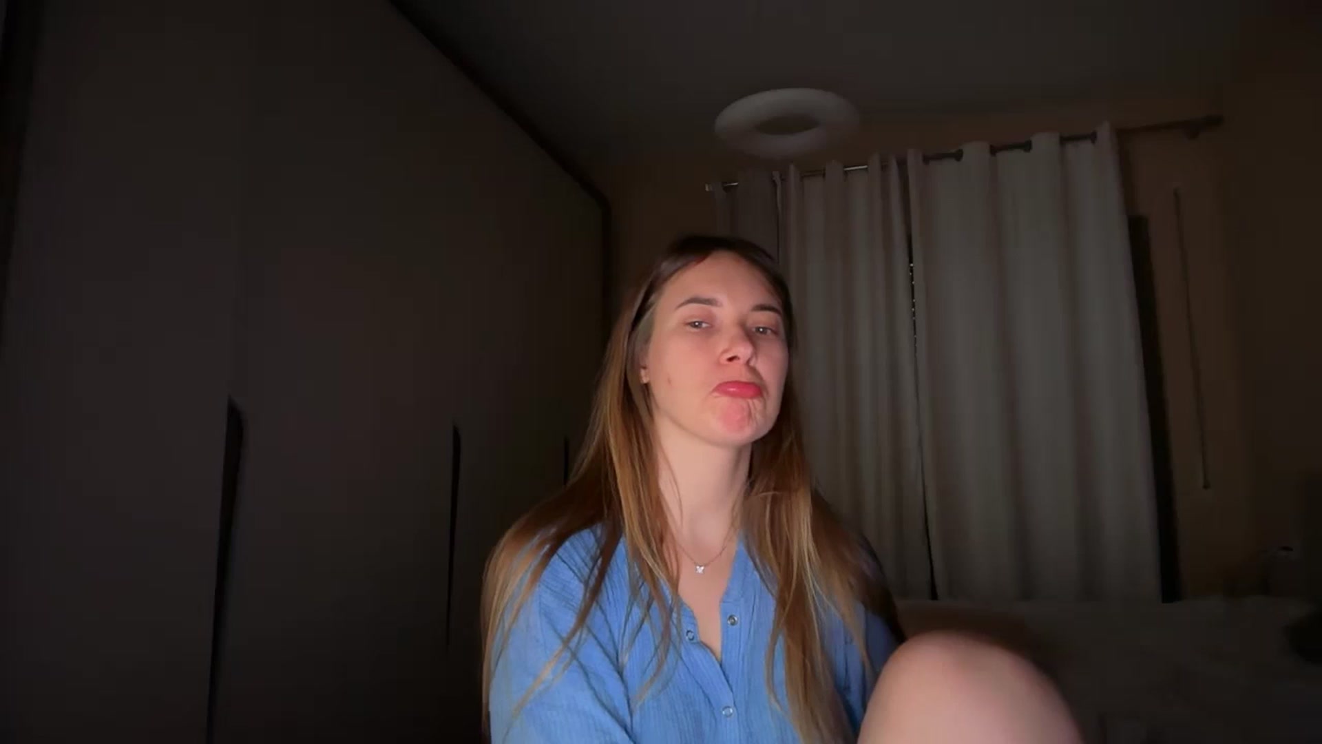 Gallery image thumbnail from SkySunFlower's myfreecams stream on, 04/21/2026, 08:35 image 16 of 20