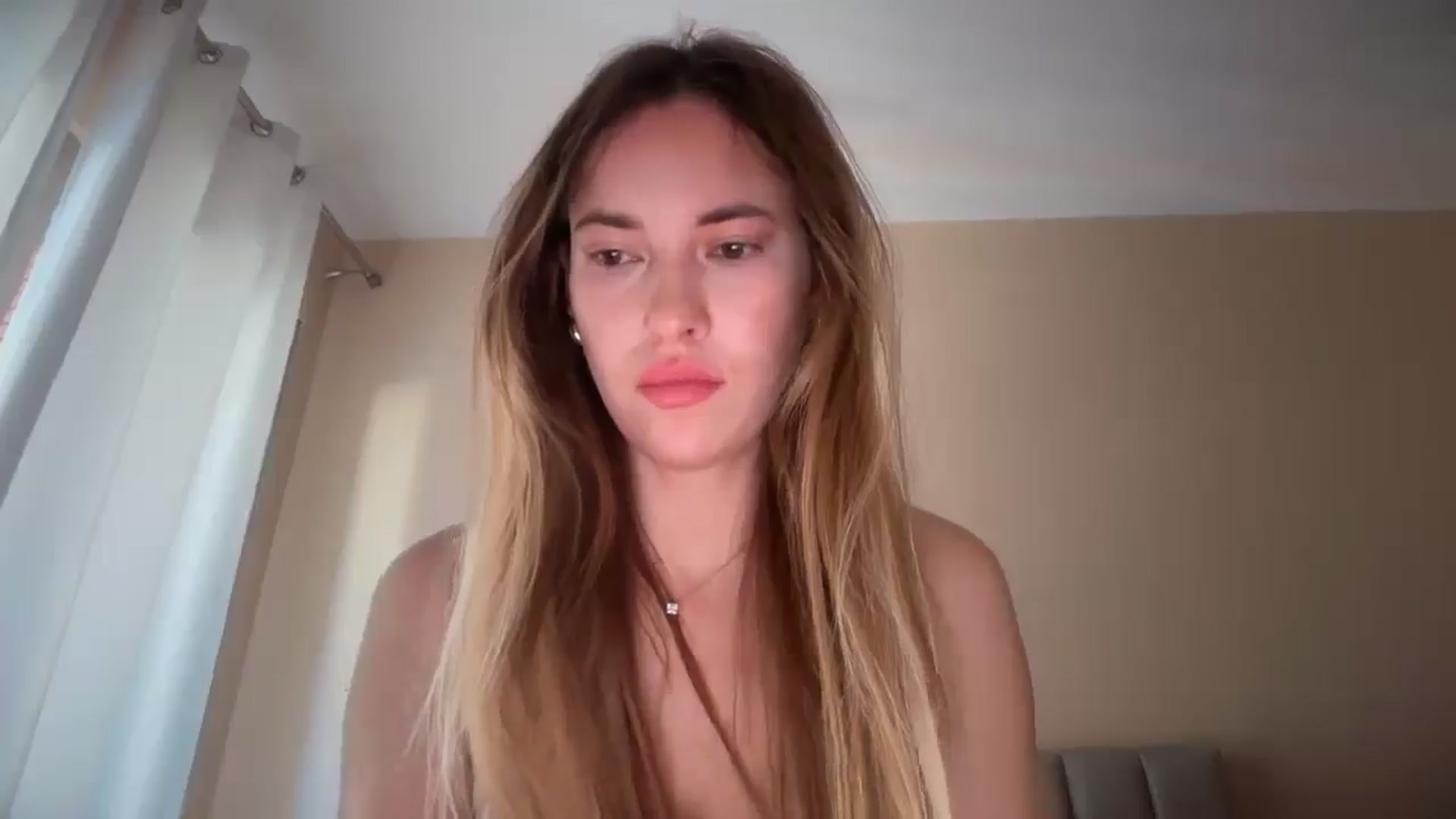 Gallery image thumbnail from SkySunFlower's myfreecams stream on, 04/29/2026, 05:23 image 11 of 20