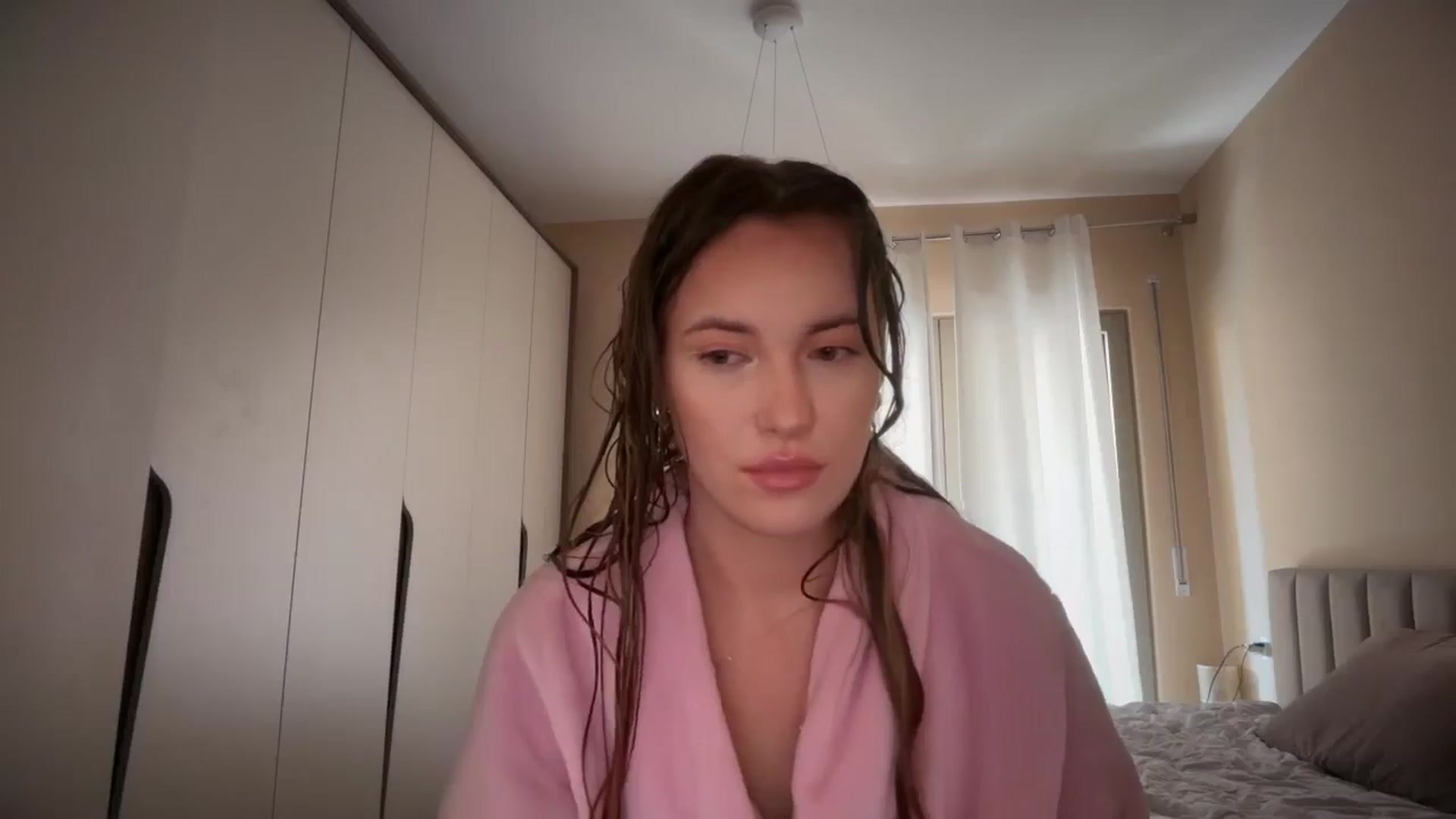 Gallery image thumbnail from SkySunFlower's myfreecams stream on, 04/29/2026, 15:00 image 11 of 20
