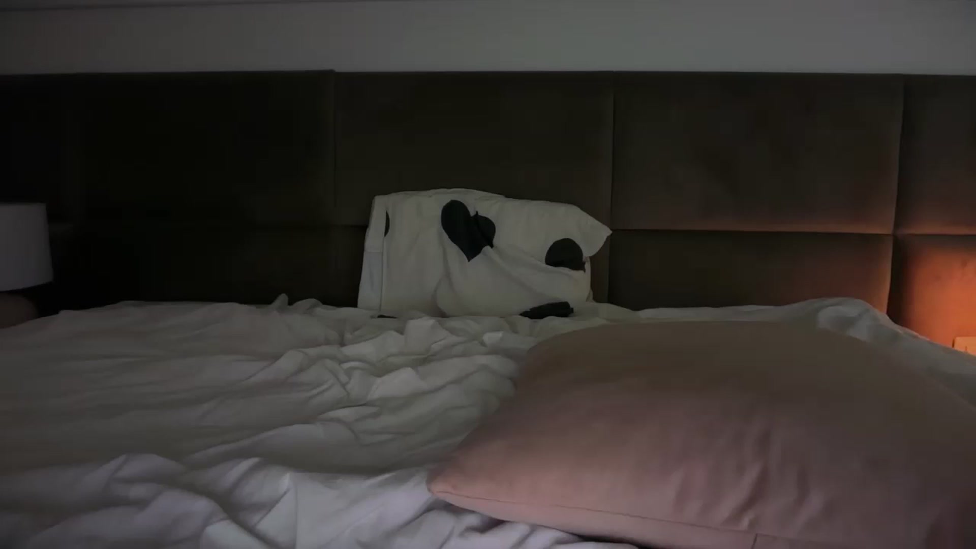 Gallery image thumbnail from SkySunFlower's myfreecams stream on, 05/02/2026, 23:00 image 16 of 20