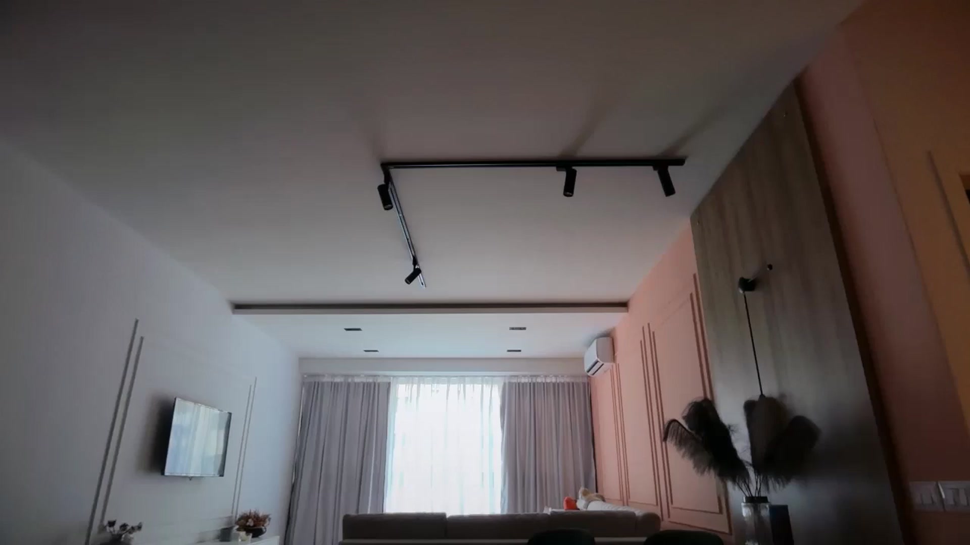 Gallery image thumbnail from SkySunFlower's myfreecams stream on, 05/03/2026, 04:57 image 4 of 20