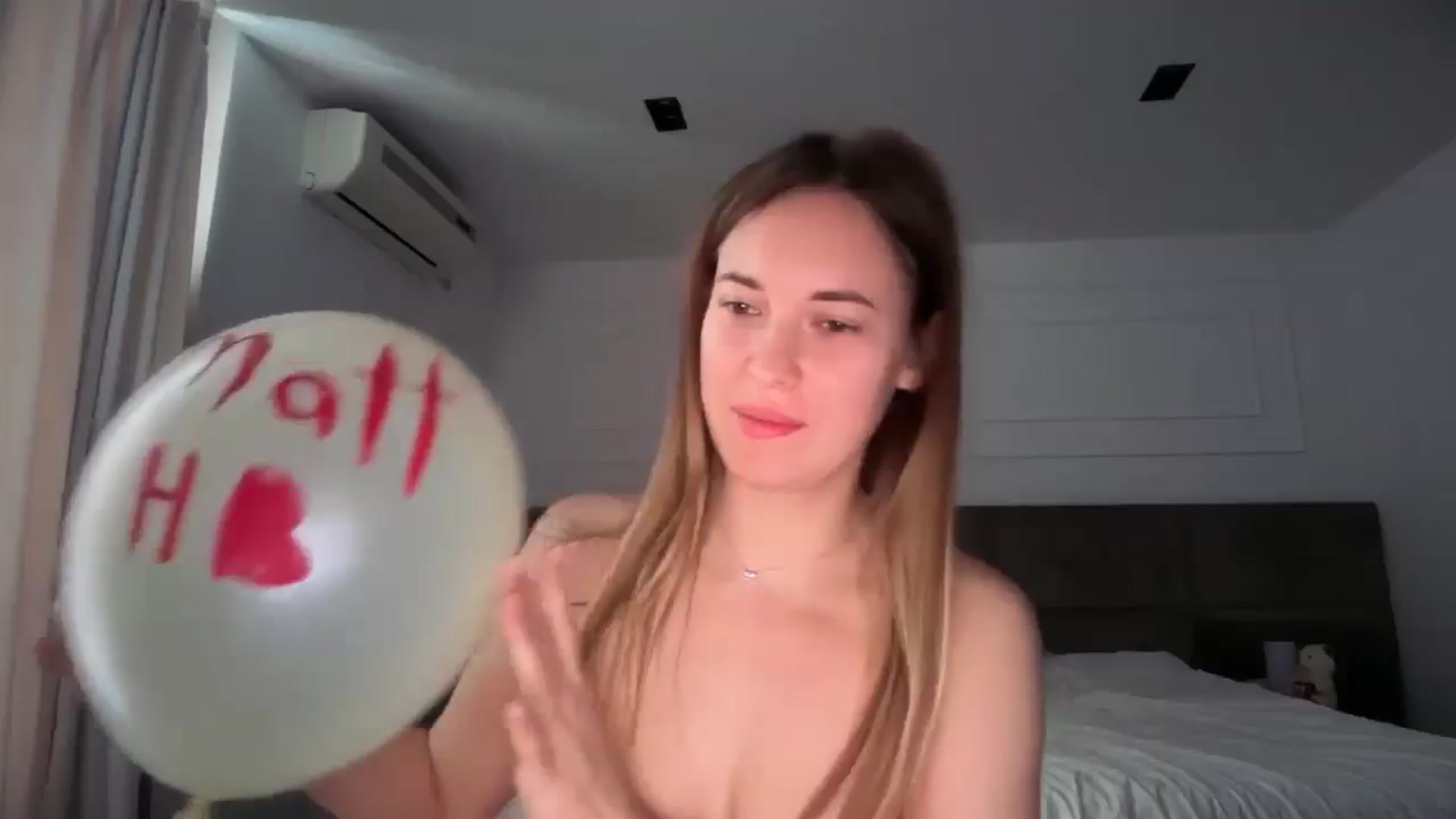 Gallery image thumbnail from SkySunFlower's myfreecams stream on, 05/04/2026, 11:20 image 1 of 20