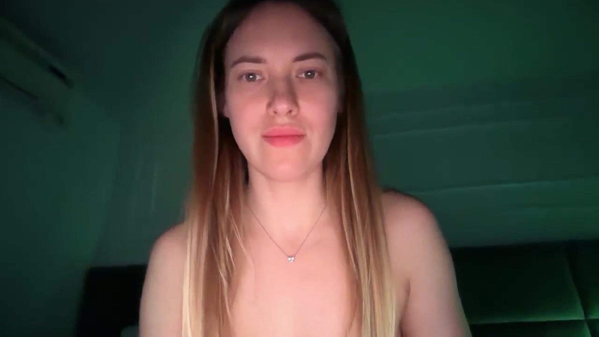 Gallery image thumbnail from SkySunFlower's myfreecams stream on, 05/05/2026, 05:23 image 11 of 20