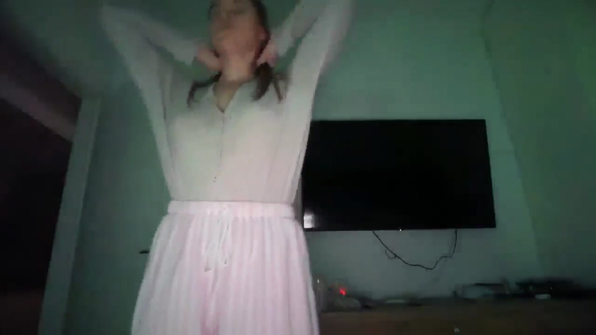 Gallery image thumbnail from SkySunFlower's myfreecams stream on, 05/05/2026, 05:23 image 18 of 20
