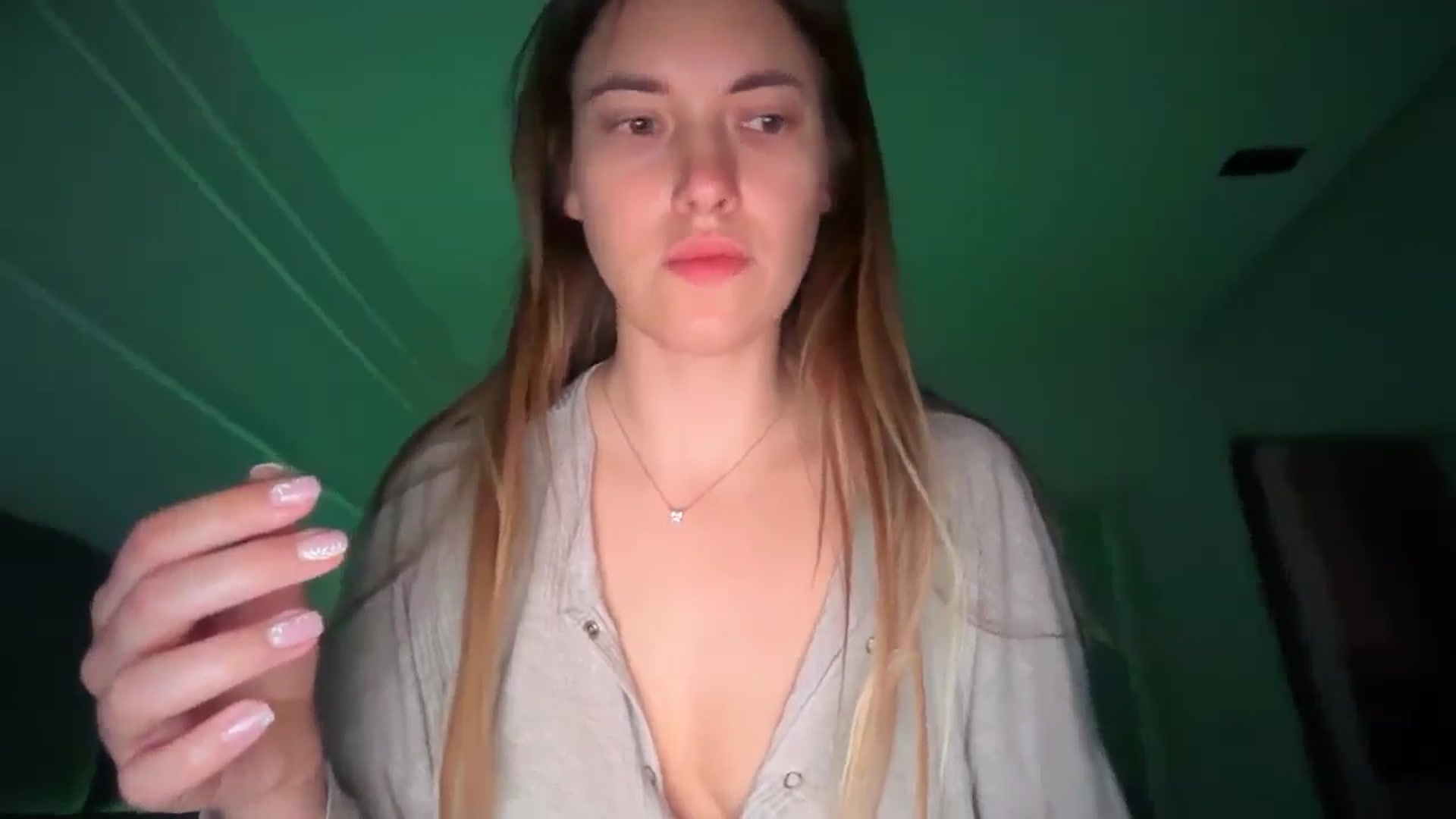 Gallery image thumbnail from SkySunFlower's myfreecams stream on, 05/05/2026, 05:51 image 7 of 20
