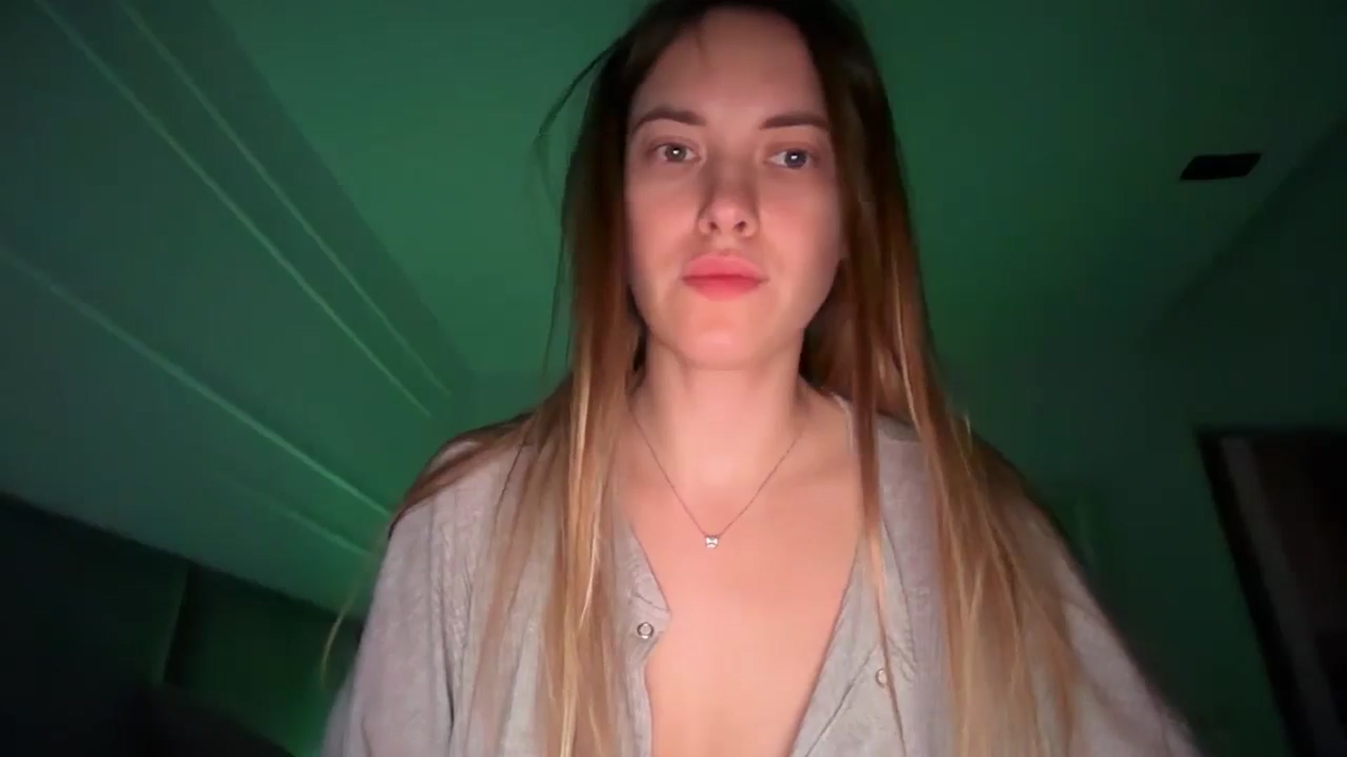 Gallery image thumbnail from SkySunFlower's myfreecams stream on, 05/05/2026, 05:51 image 18 of 20