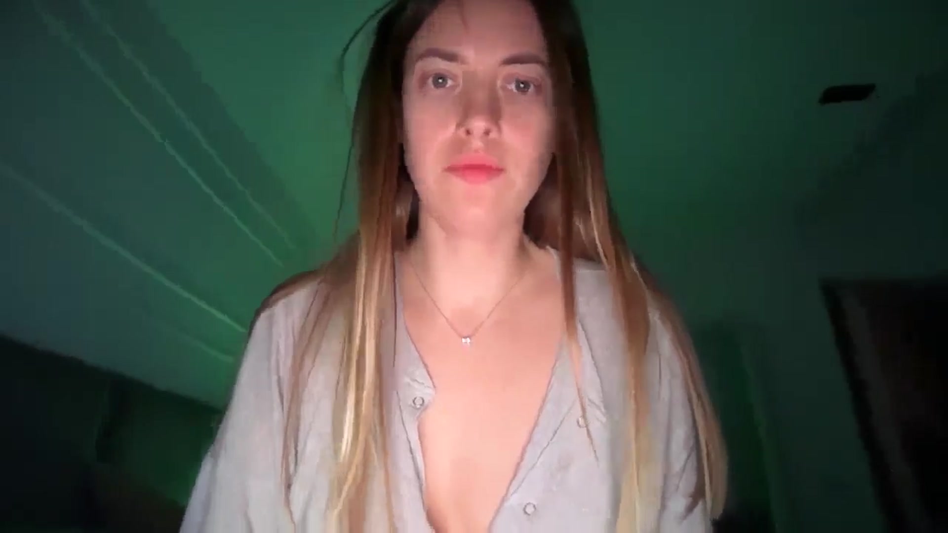 Gallery image thumbnail from SkySunFlower's myfreecams stream on, 05/05/2026, 05:51 image 17 of 20