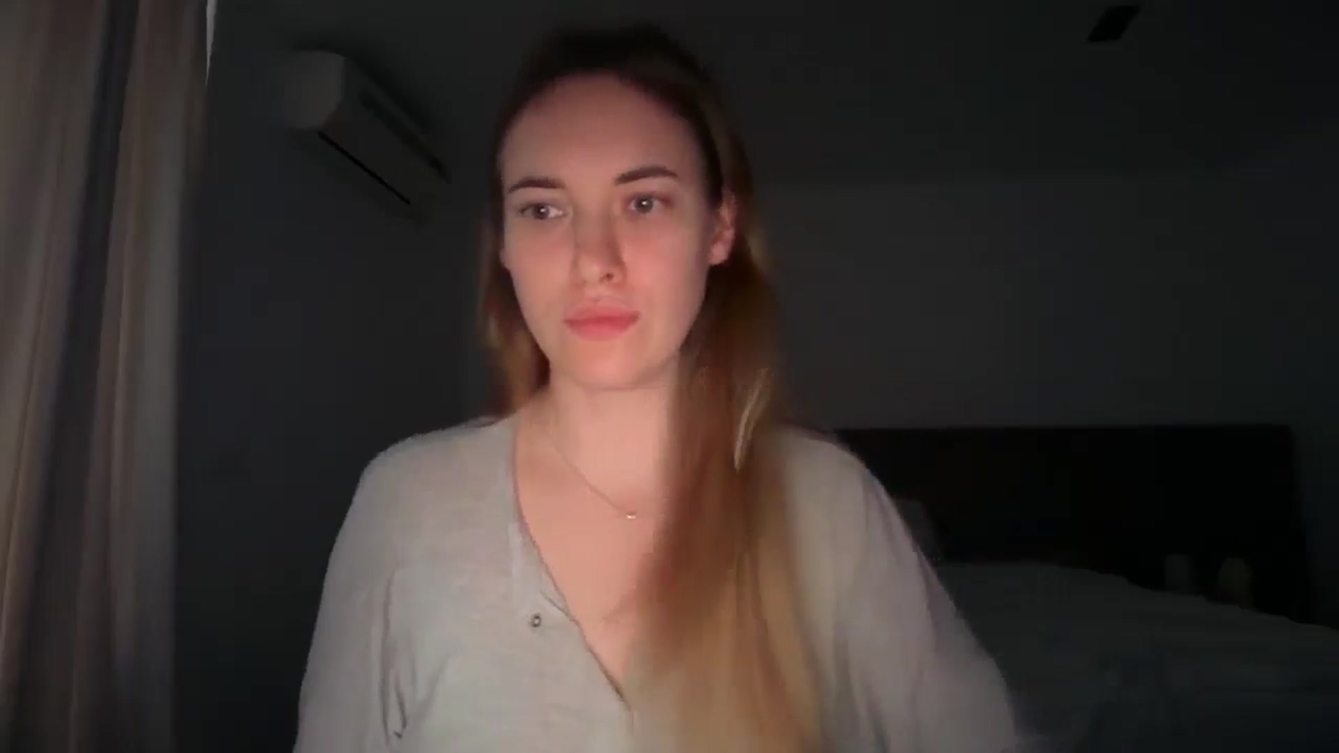 Gallery image thumbnail from SkySunFlower's myfreecams stream on, 05/10/2026, 10:26 image 8 of 20