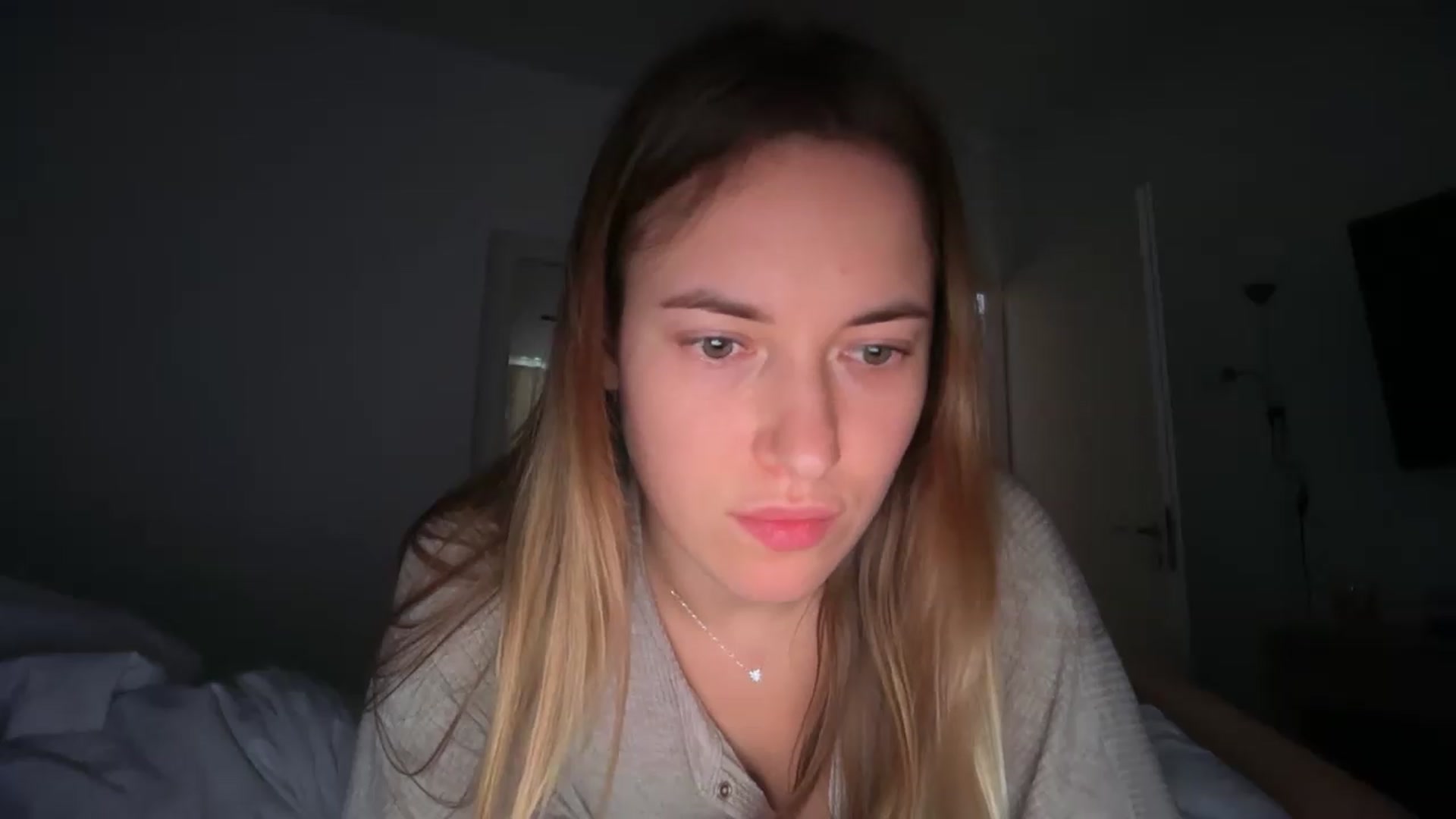 Gallery image thumbnail from SkySunFlower's myfreecams stream on, 05/10/2026, 10:26 image 17 of 20
